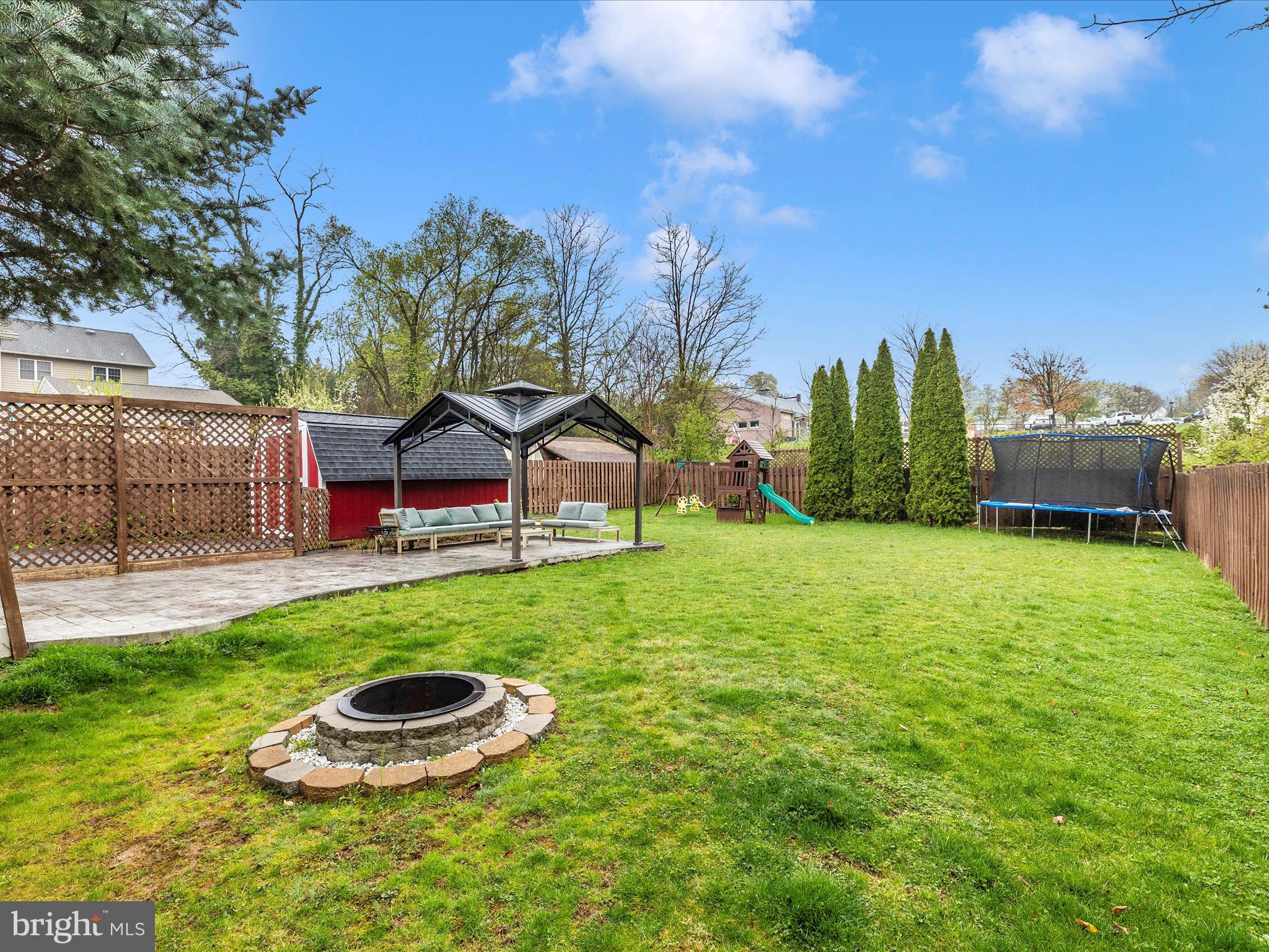 DAMASCUS OUTSIDE - Residential Lease