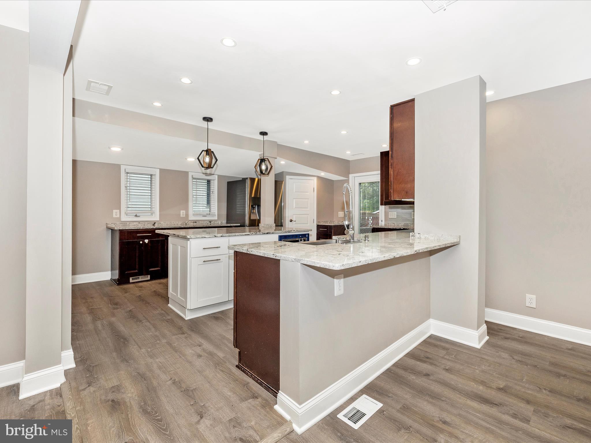 DAMASCUS OUTSIDE - Residential Lease