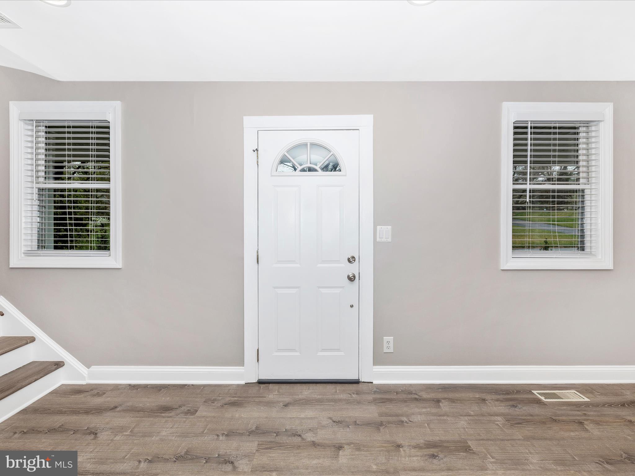 DAMASCUS OUTSIDE - Residential Lease