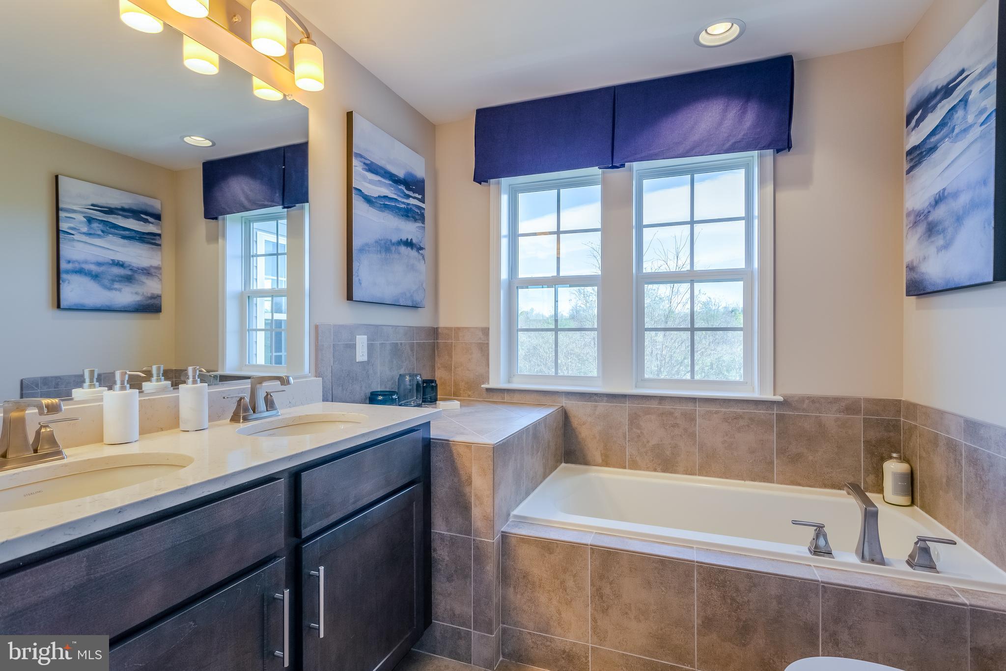 HUNTFIELD - Residential