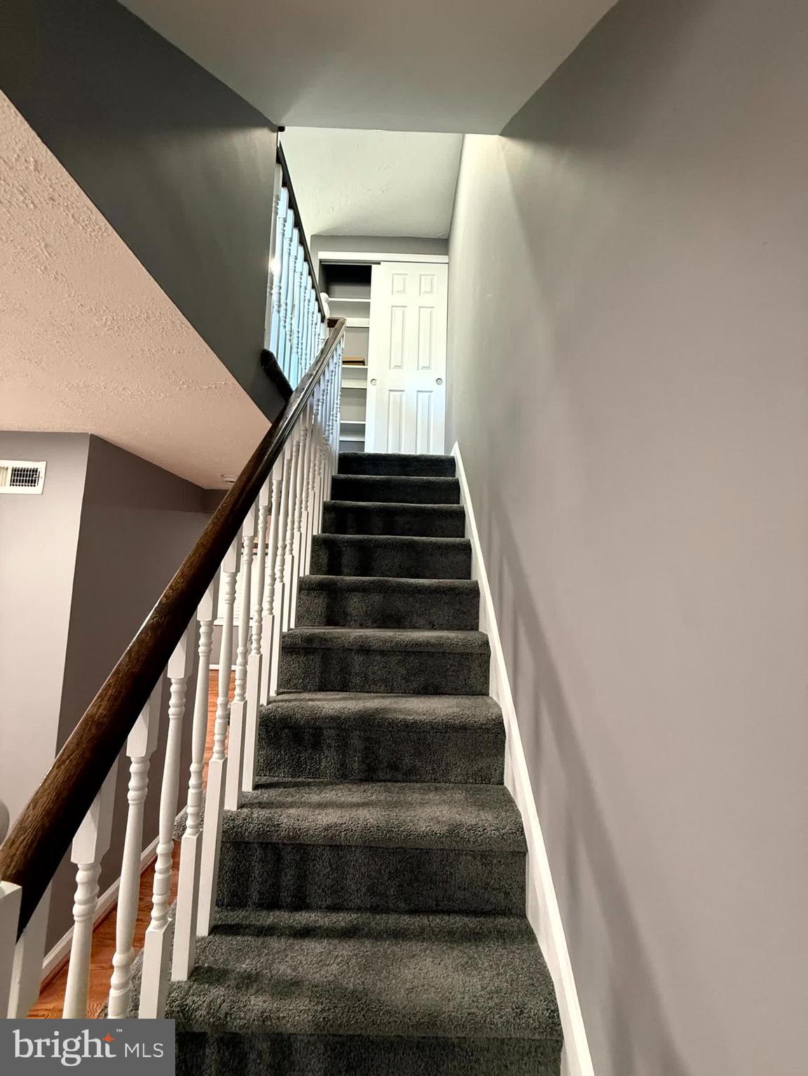 RIVERVIEW - Residential