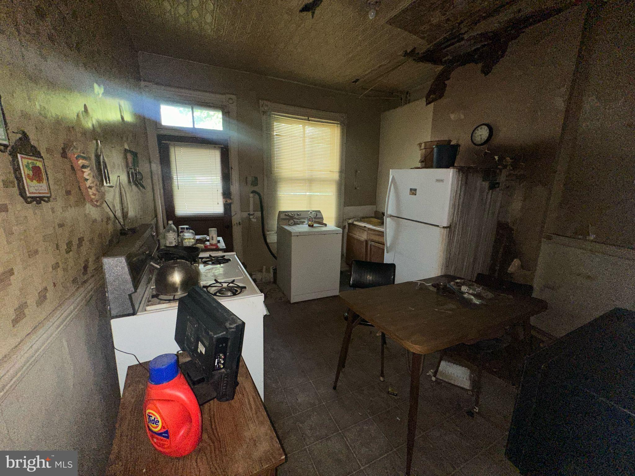 SANDTOWN-WINCHESTER - Residential