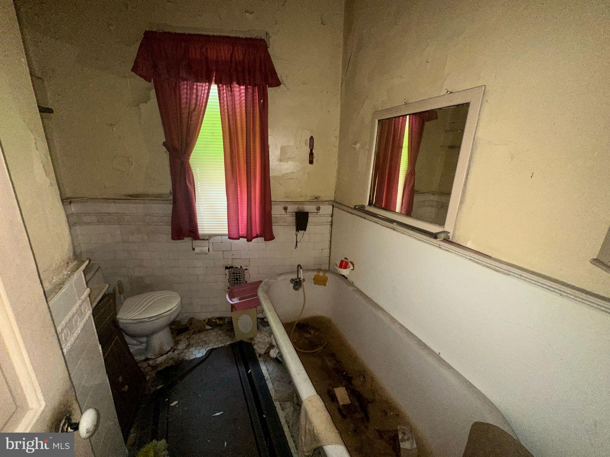 SANDTOWN-WINCHESTER - Residential