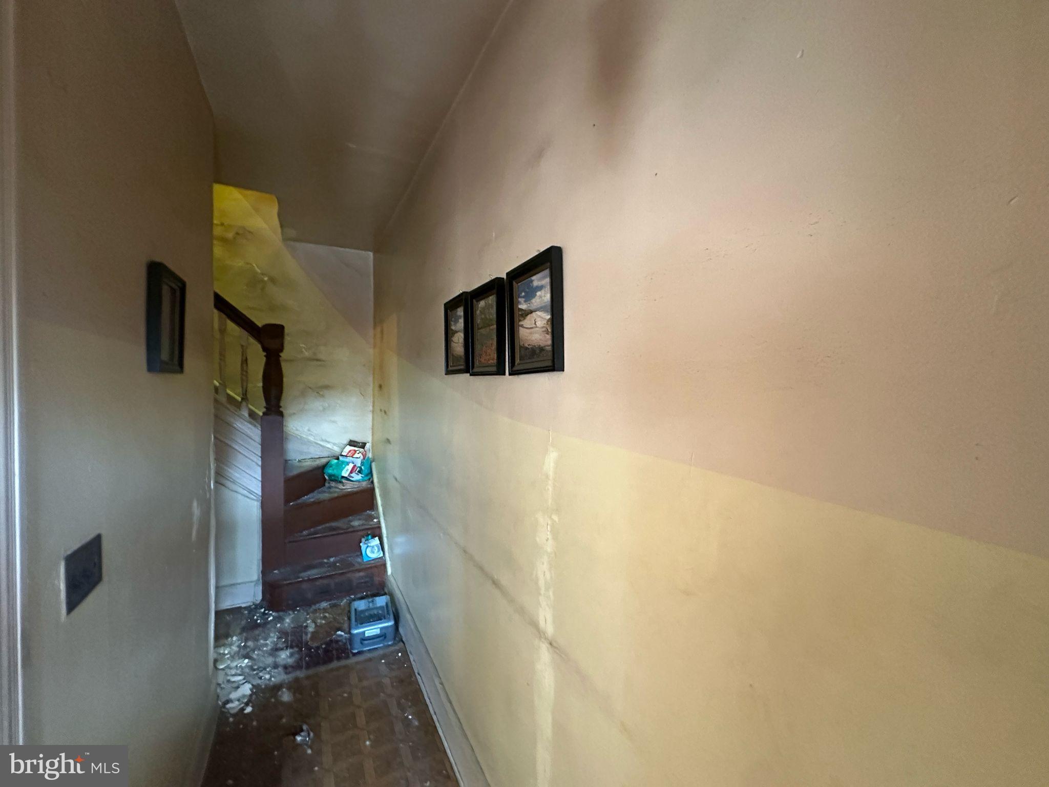 SANDTOWN-WINCHESTER - Residential