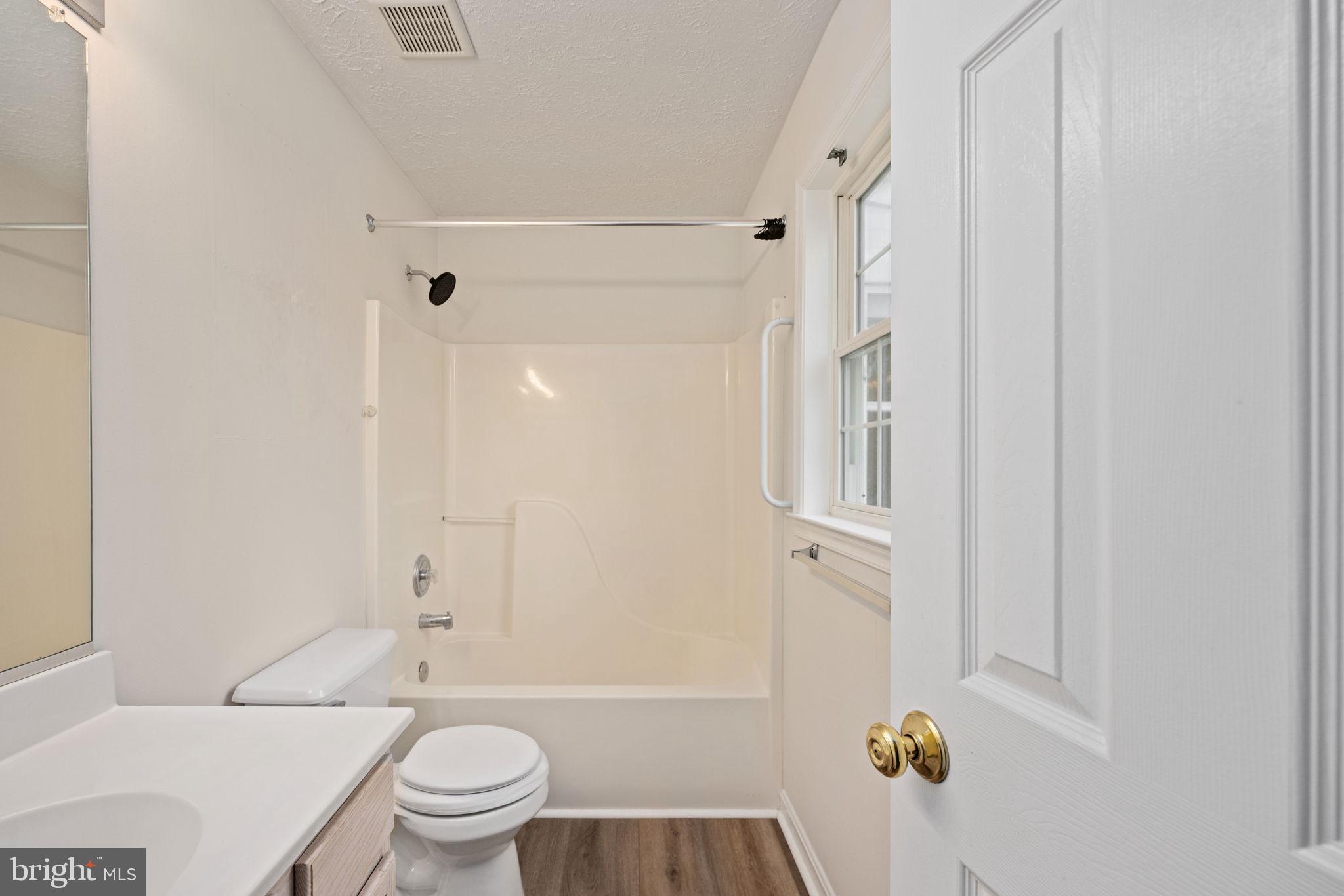 FALCON RIDGE - Residential