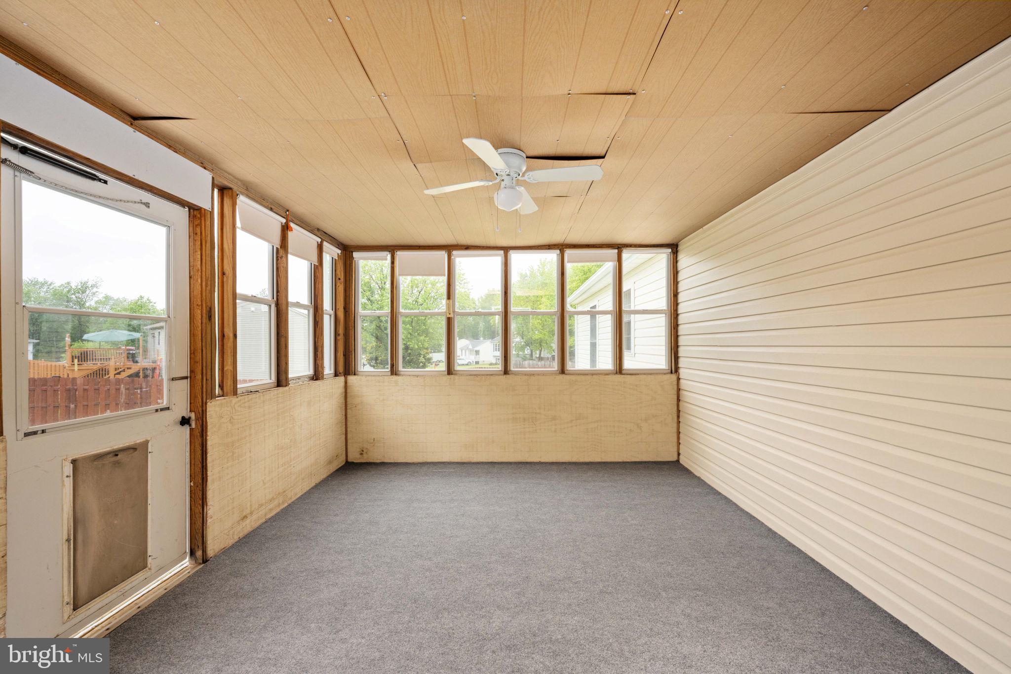 FALCON RIDGE - Residential