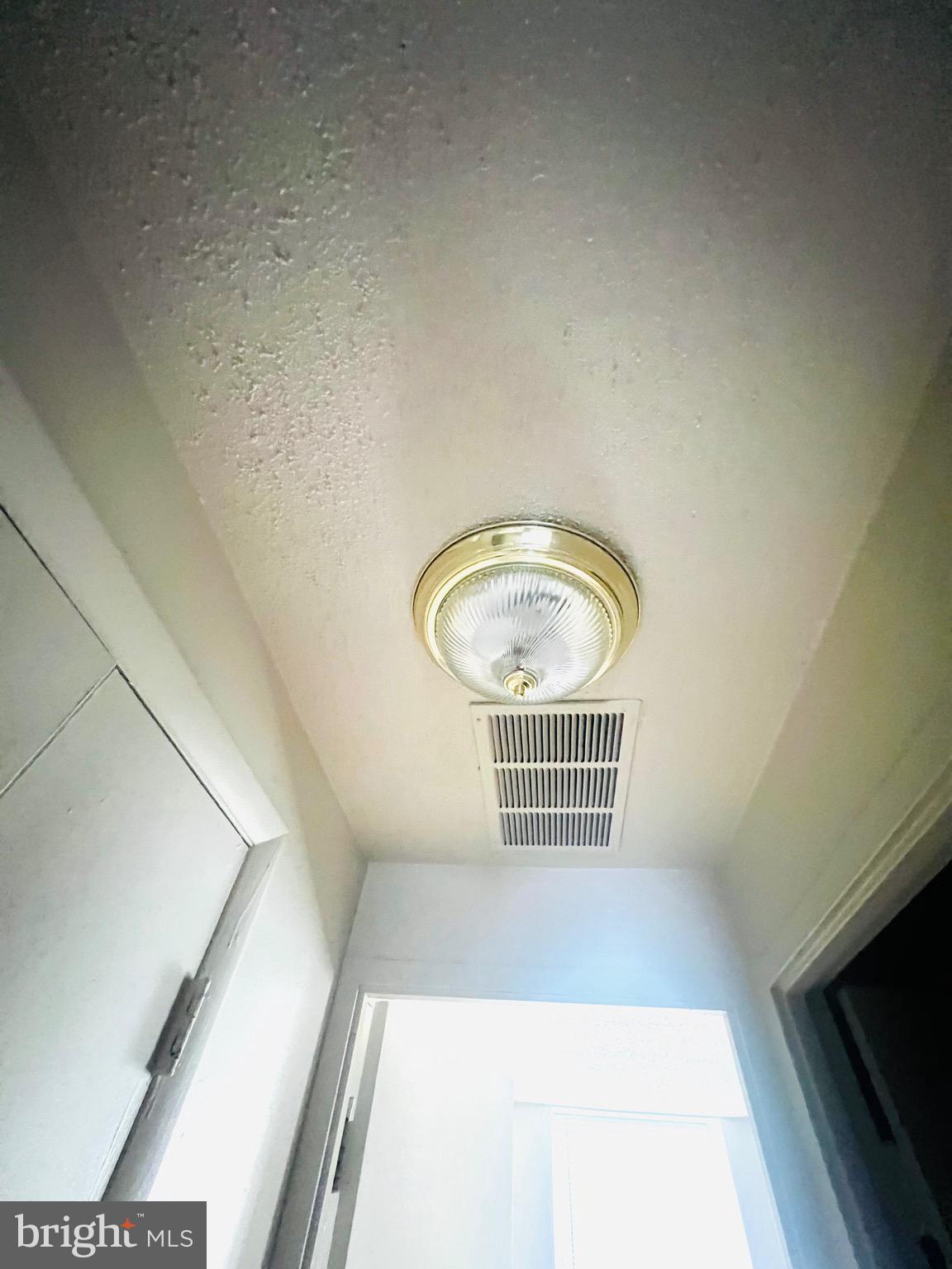 WINDMILL SQUARE - Residential