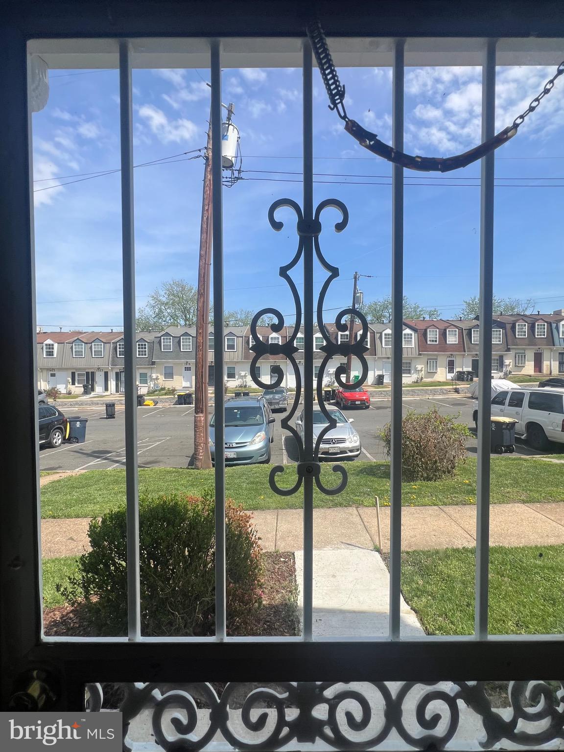 WINDMILL SQUARE - Residential