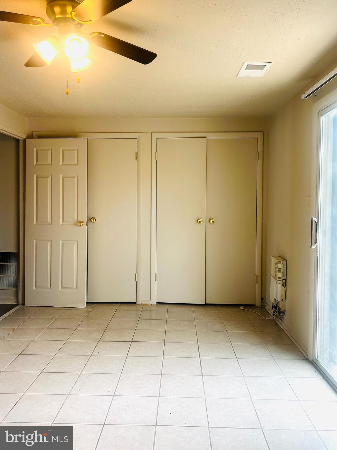 WINDMILL SQUARE - Residential