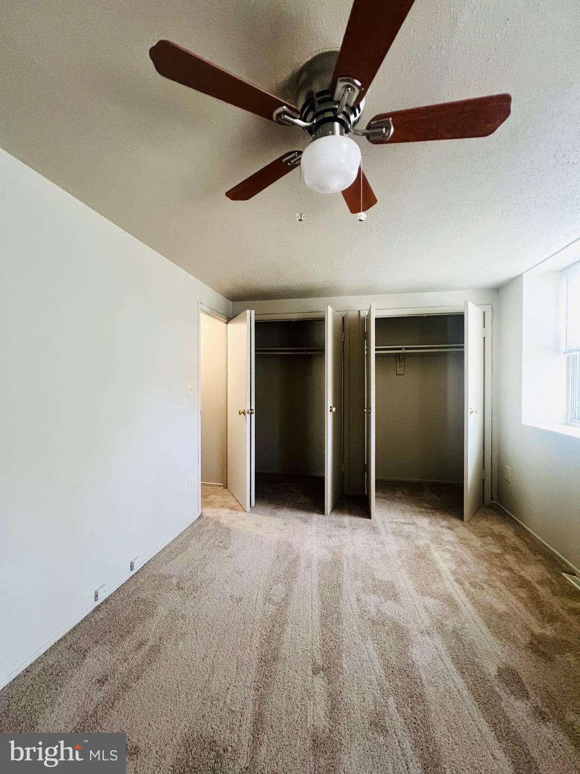 WINDMILL SQUARE - Residential