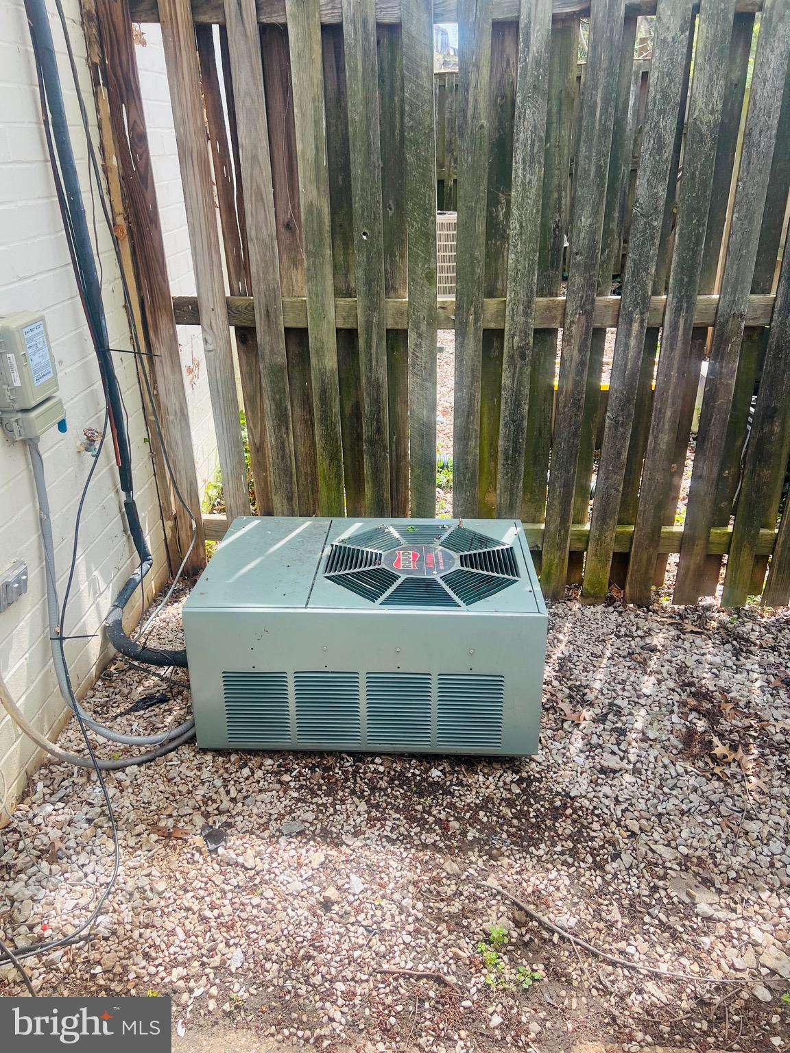 WINDMILL SQUARE - Residential