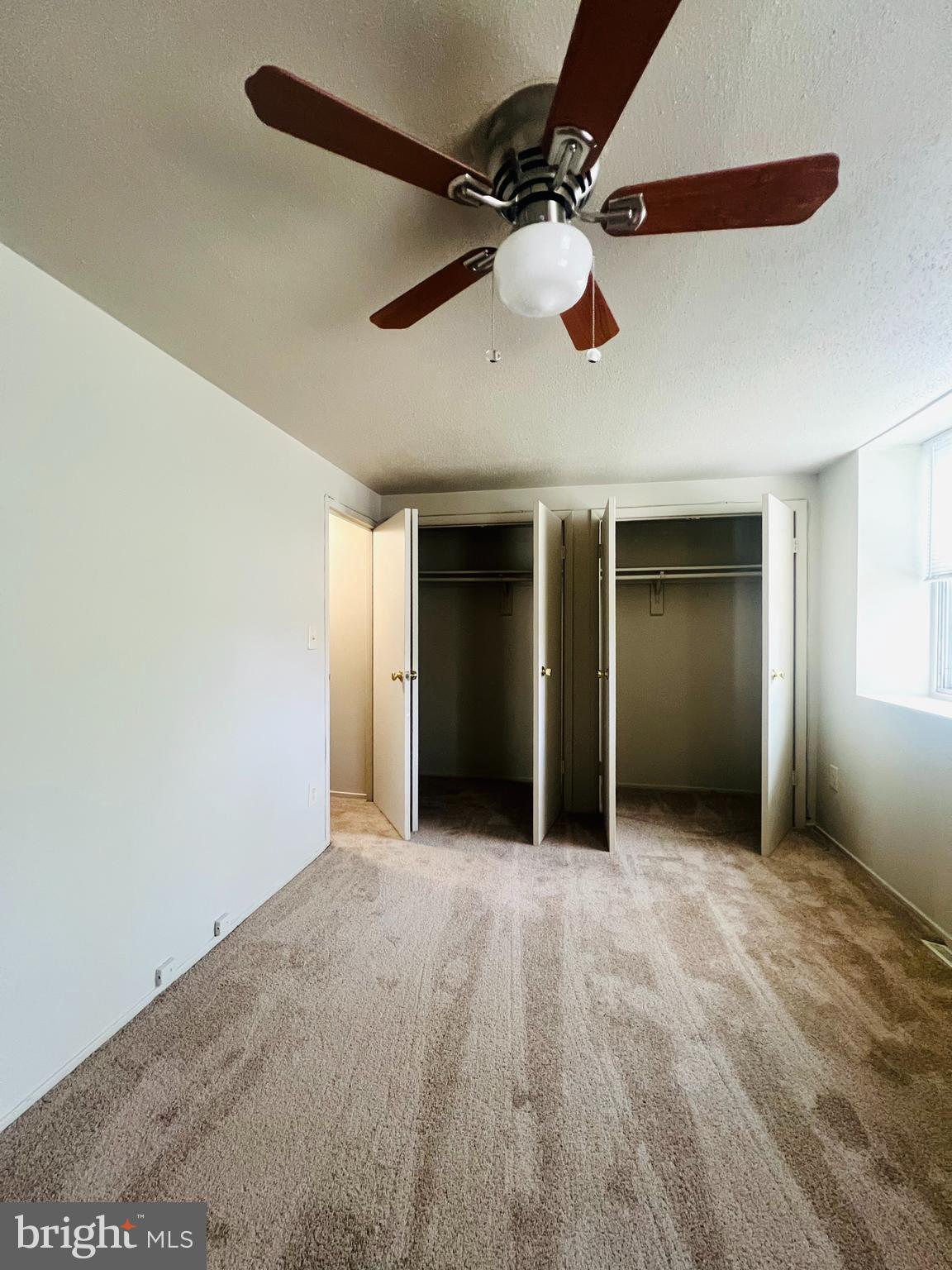 WINDMILL SQUARE - Residential