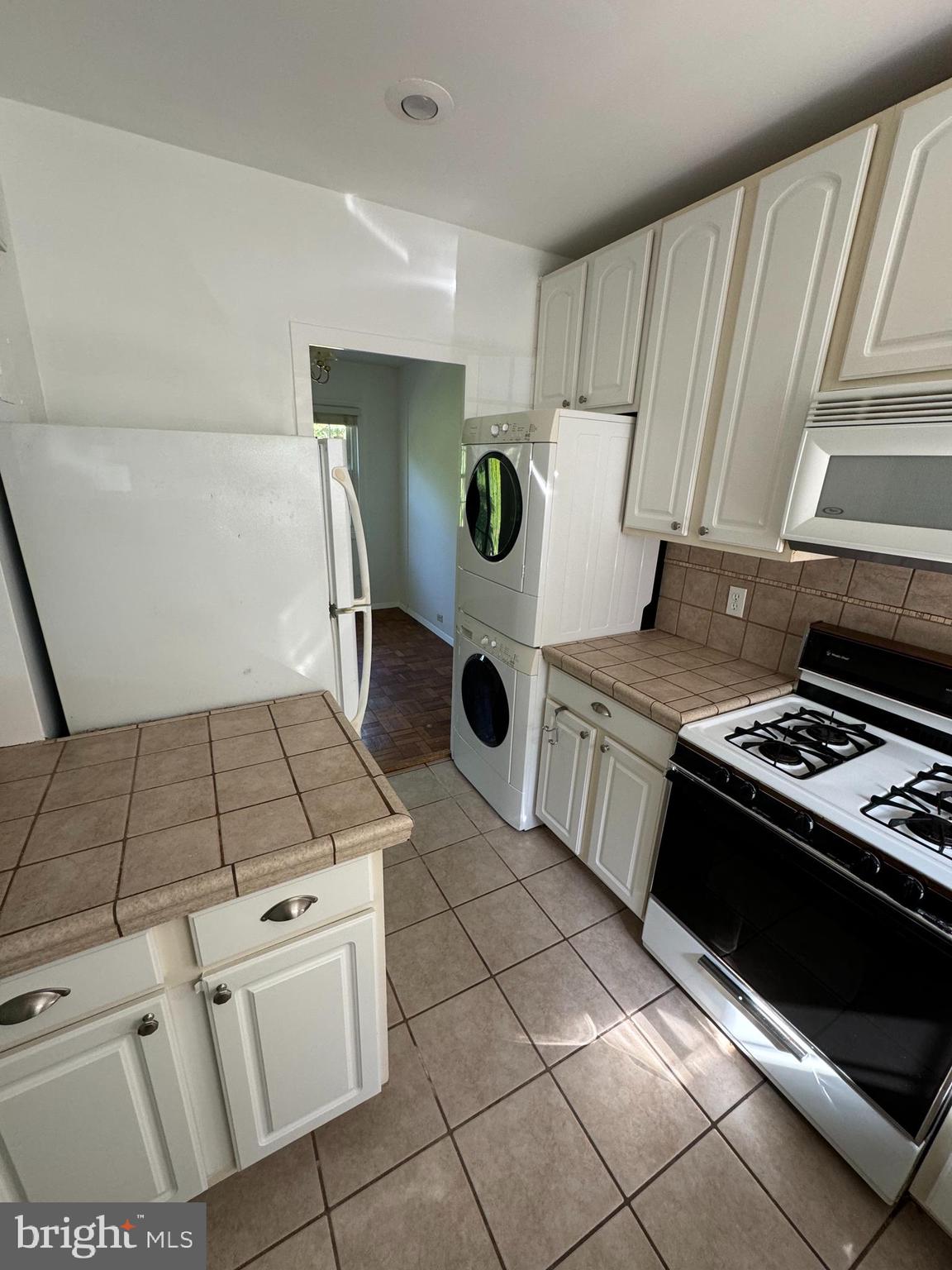 PARKFAIRFAX - Residential Lease