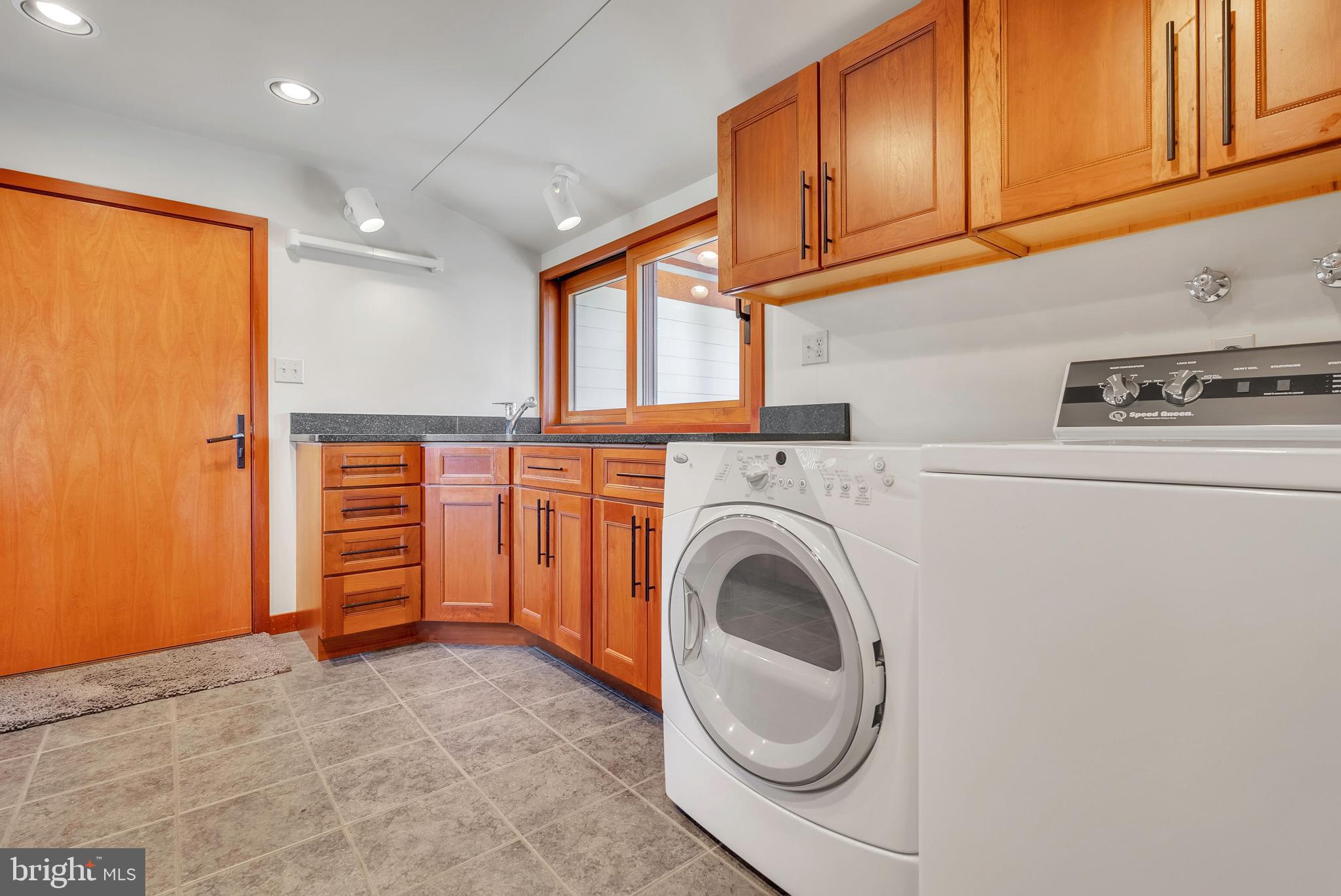 ANCHORAGE - Residential