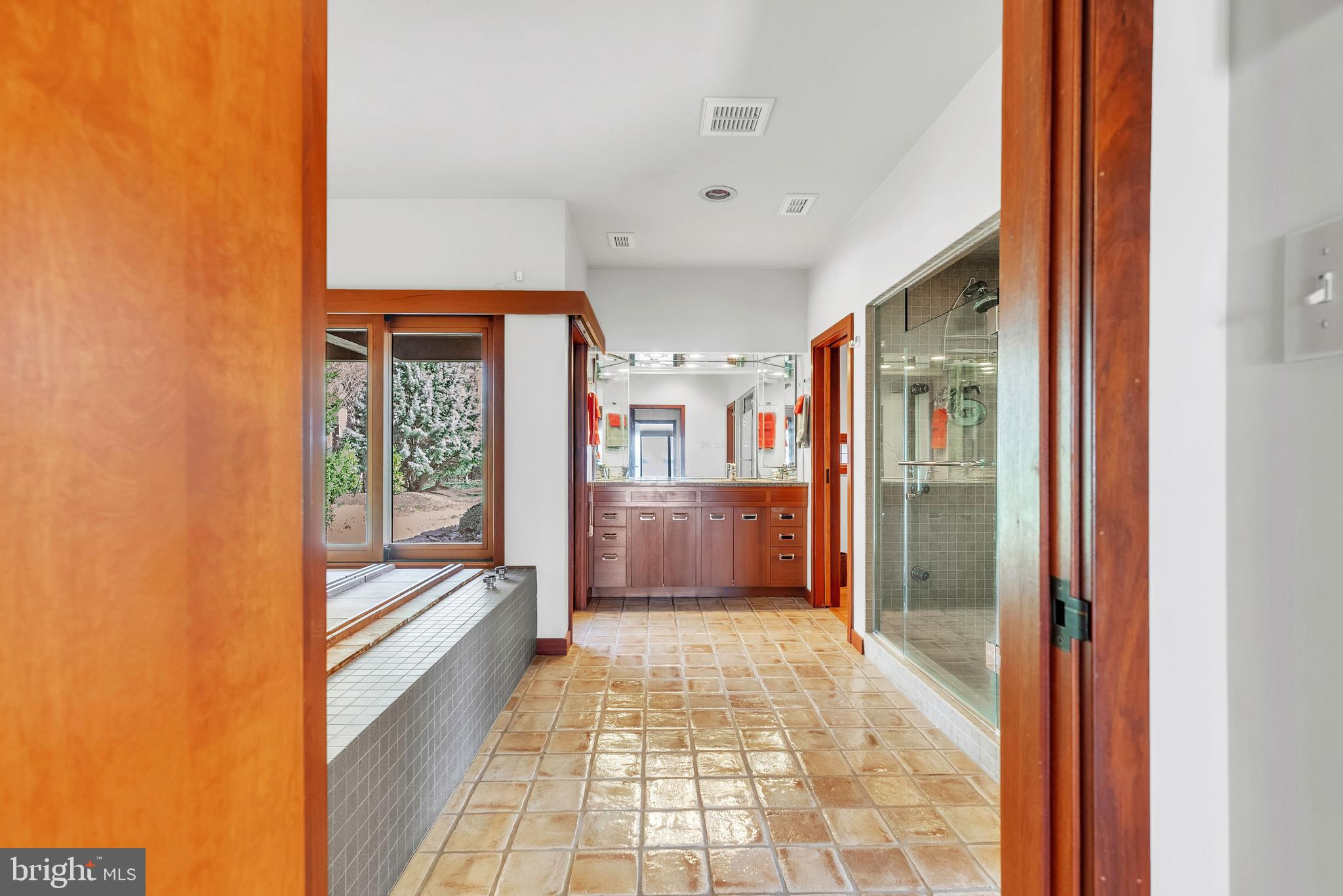 ANCHORAGE - Residential