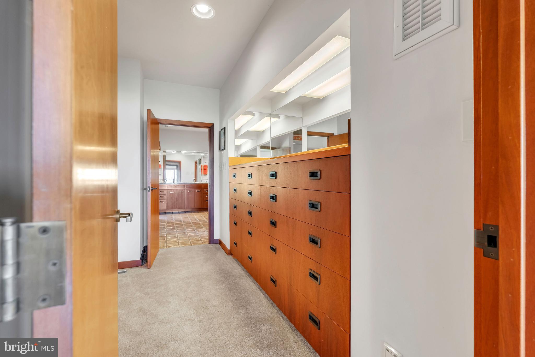 ANCHORAGE - Residential