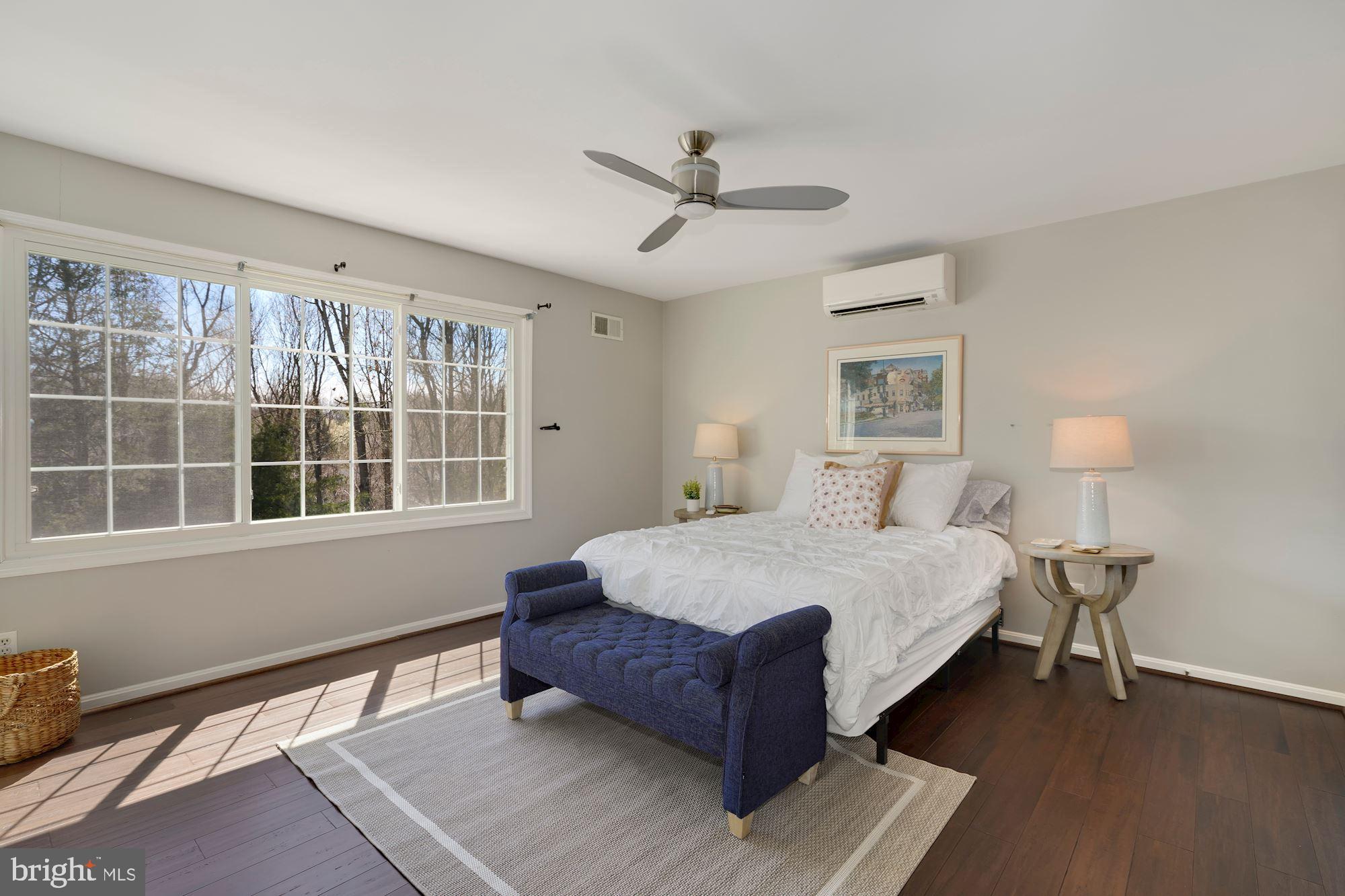 RIVERS EDGE - Residential