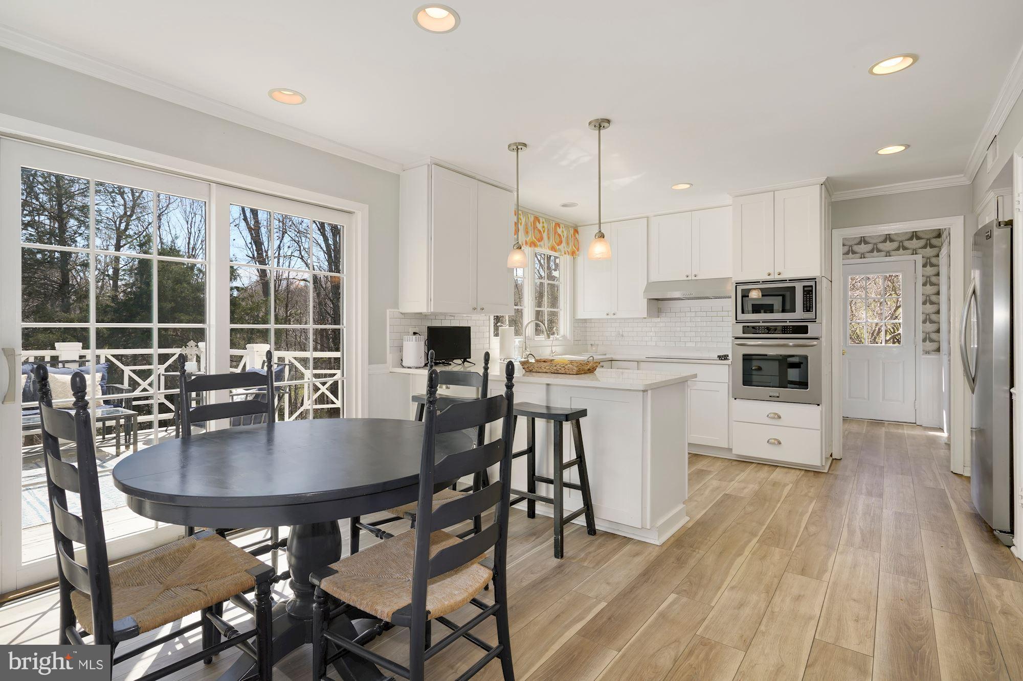 RIVERS EDGE - Residential