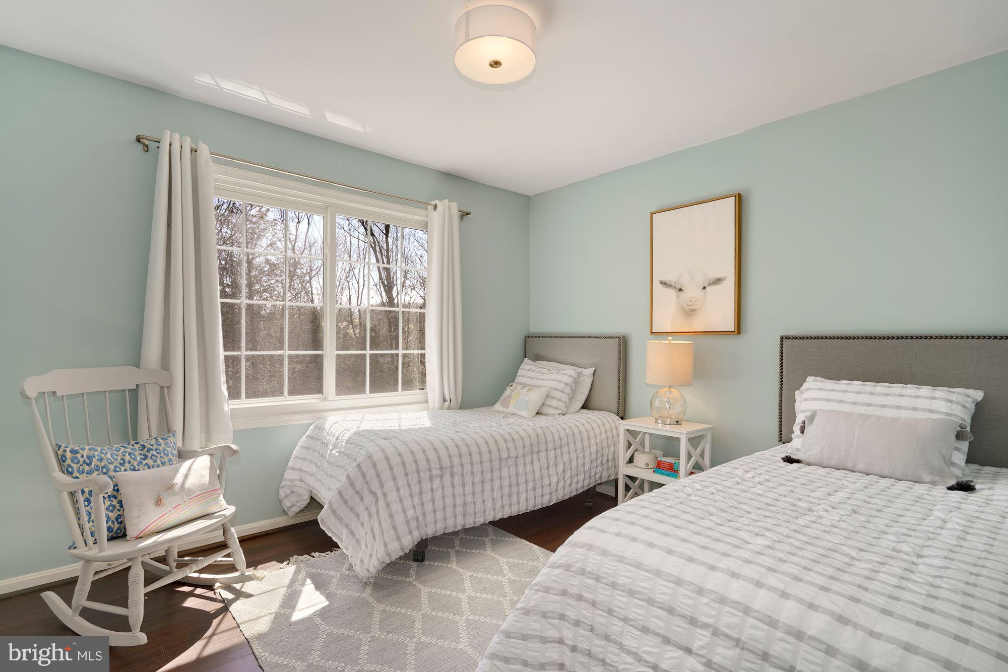 RIVERS EDGE - Residential