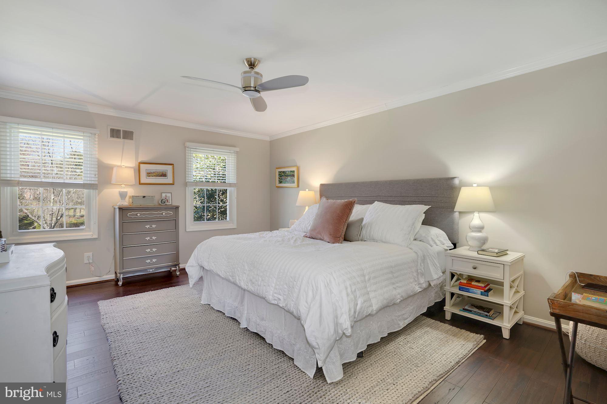 RIVERS EDGE - Residential