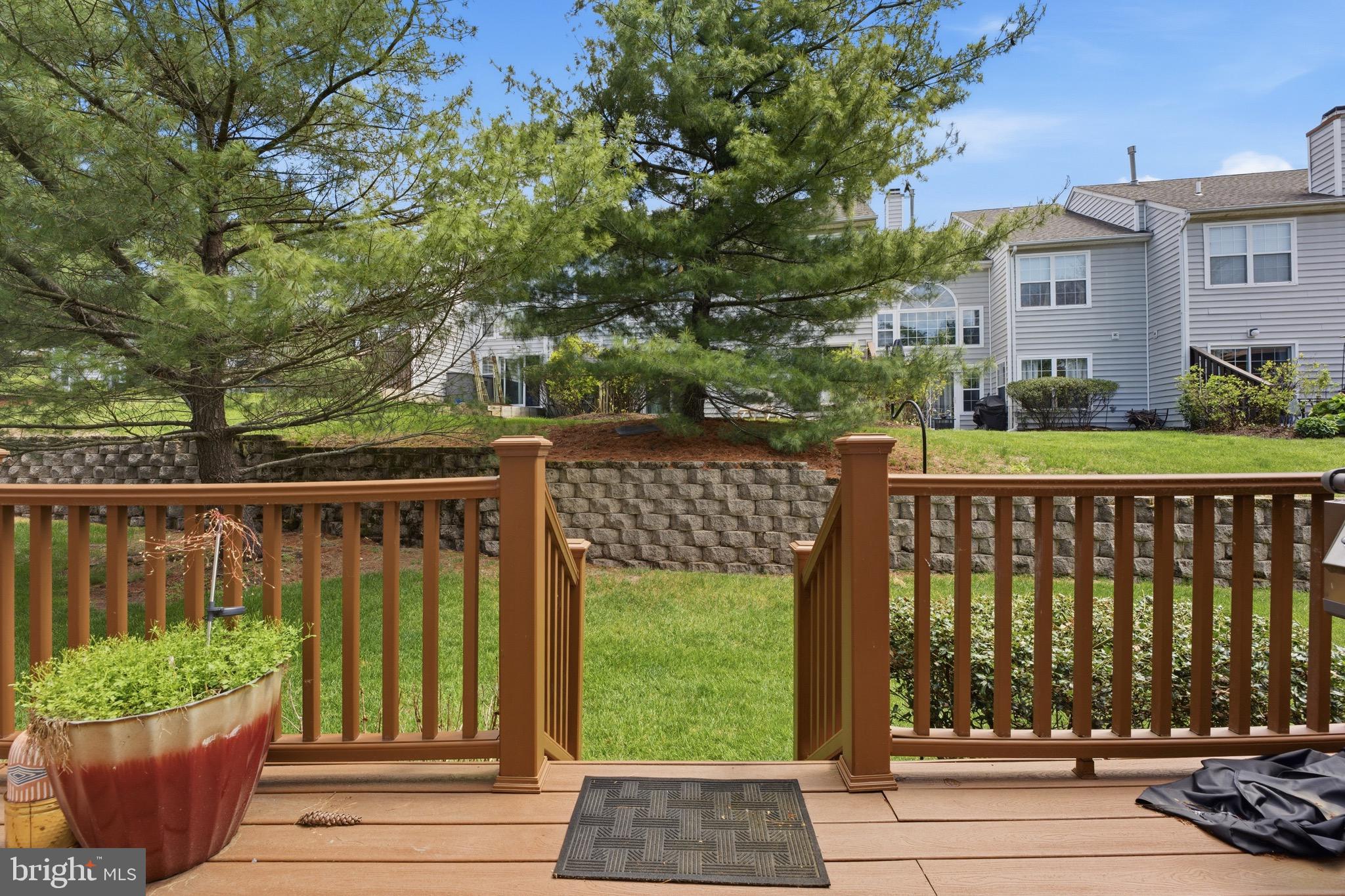 THORNHILL - Residential