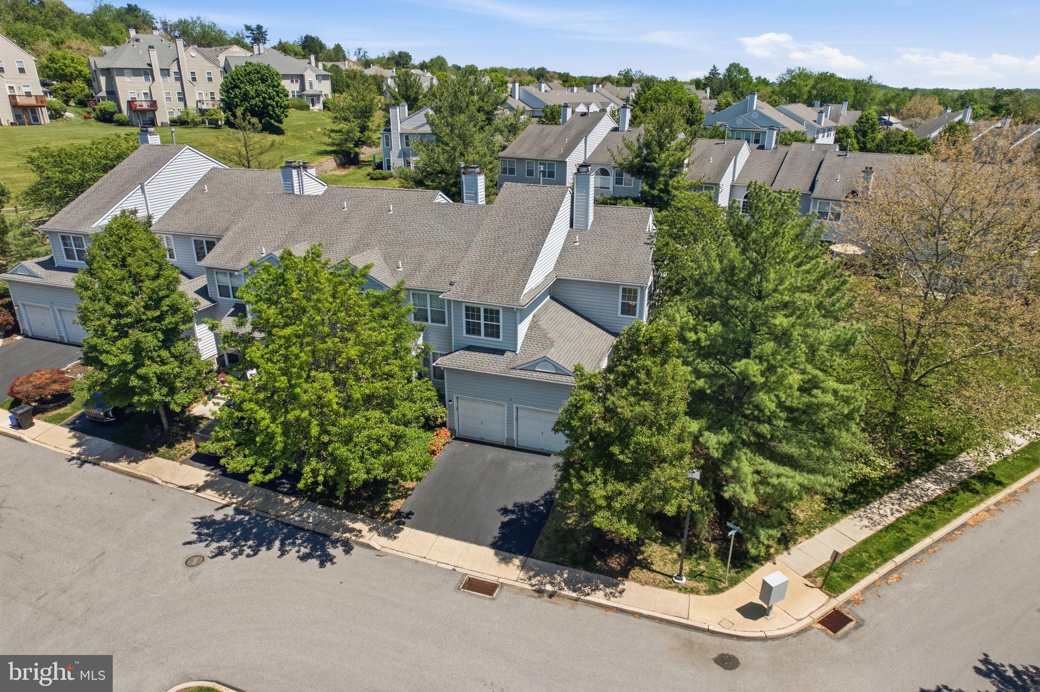 THORNHILL - Residential