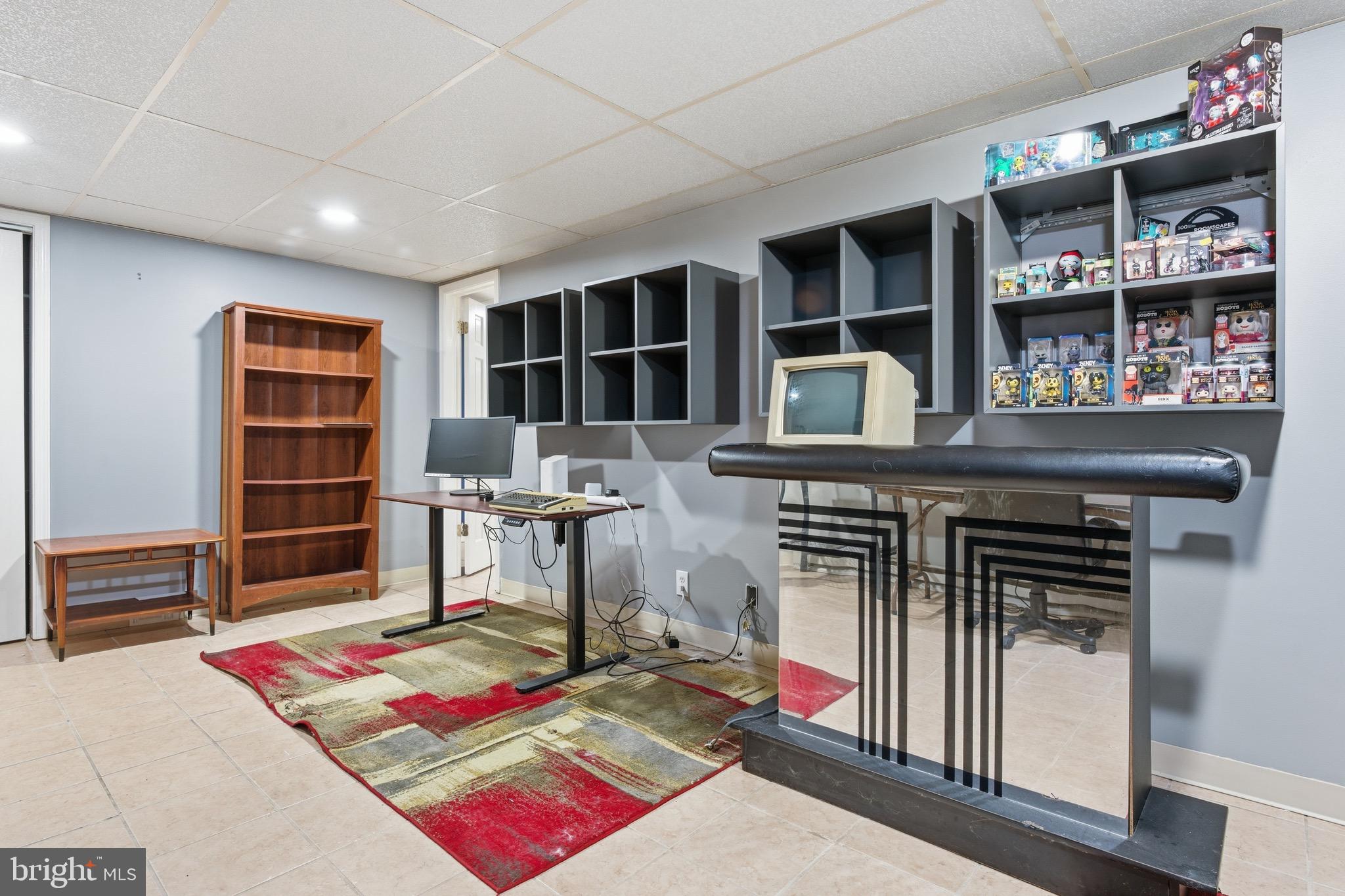 THORNHILL - Residential