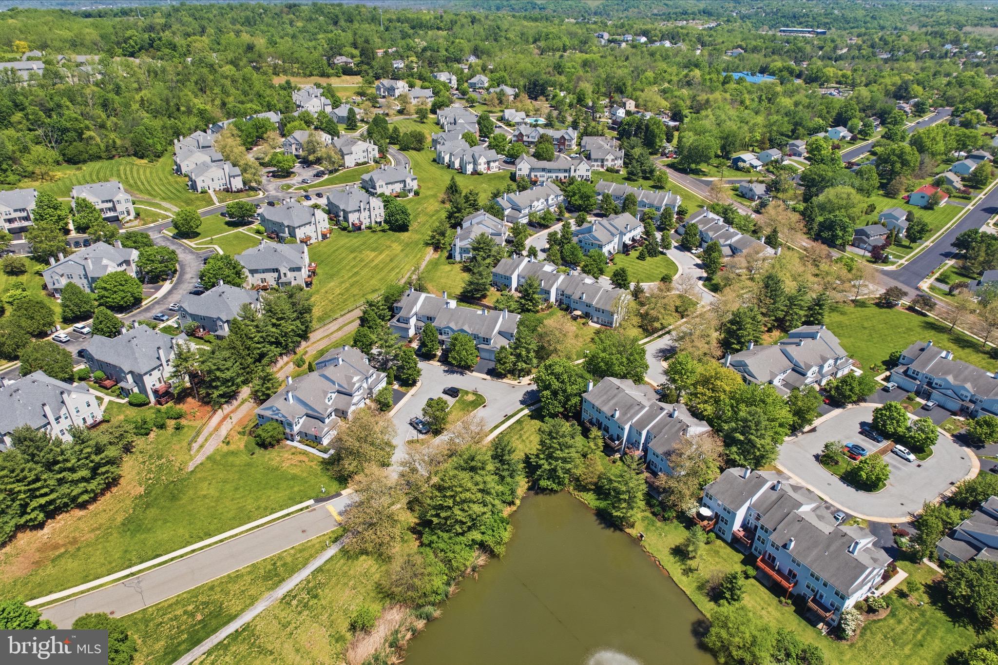 THORNHILL - Residential