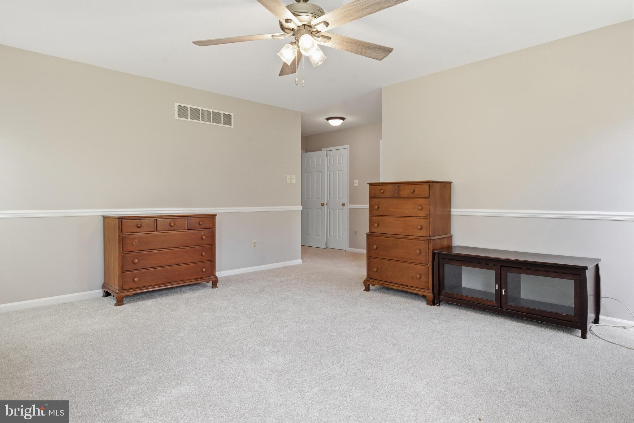 THORNHILL - Residential