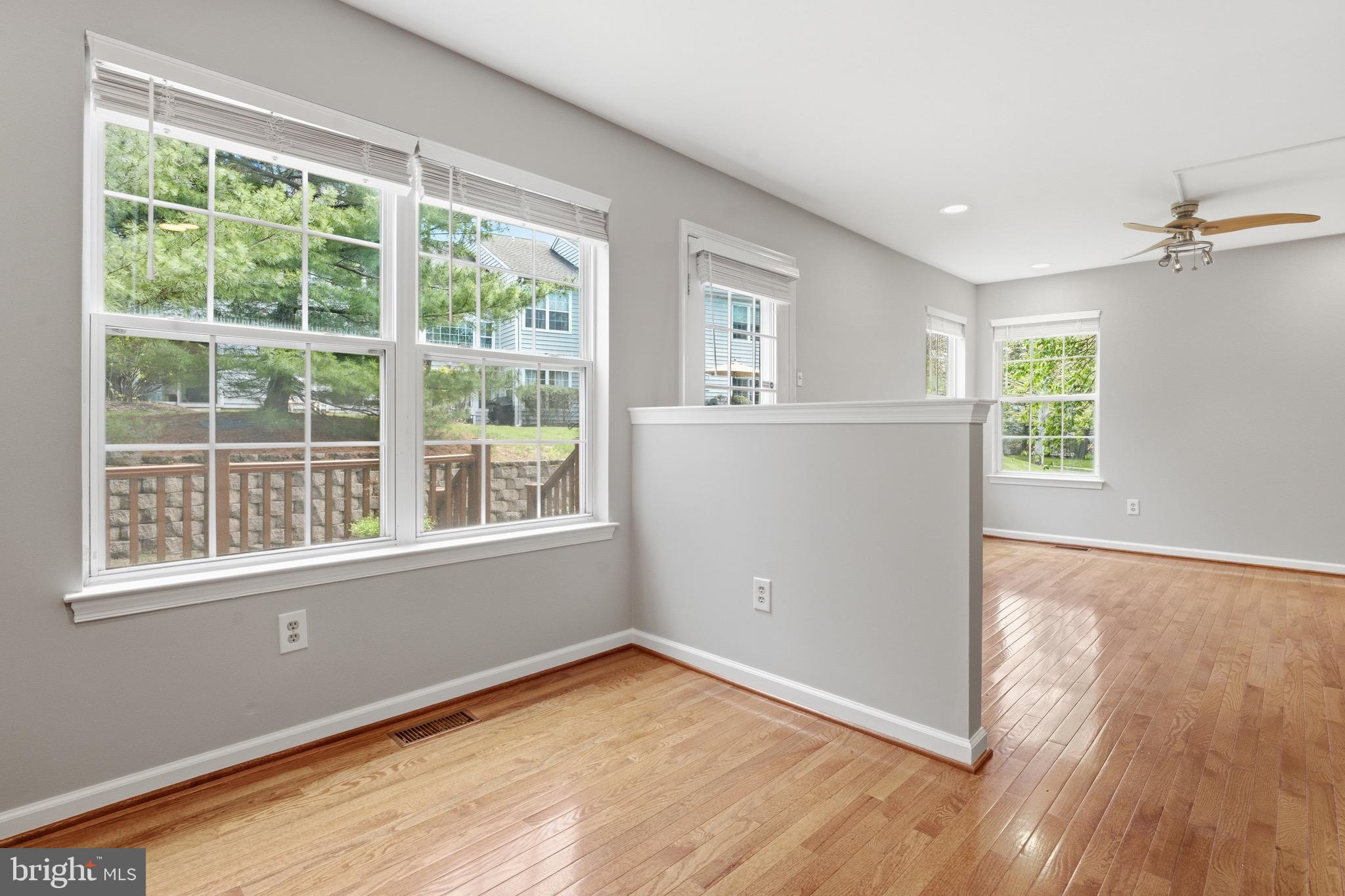 THORNHILL - Residential
