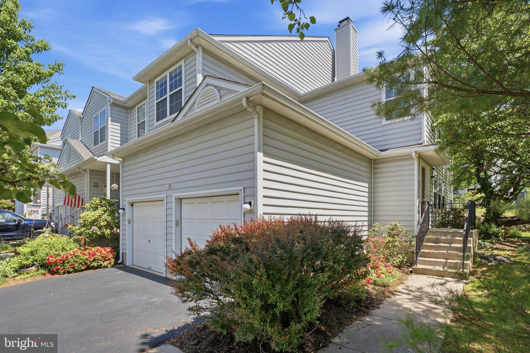 THORNHILL - Residential