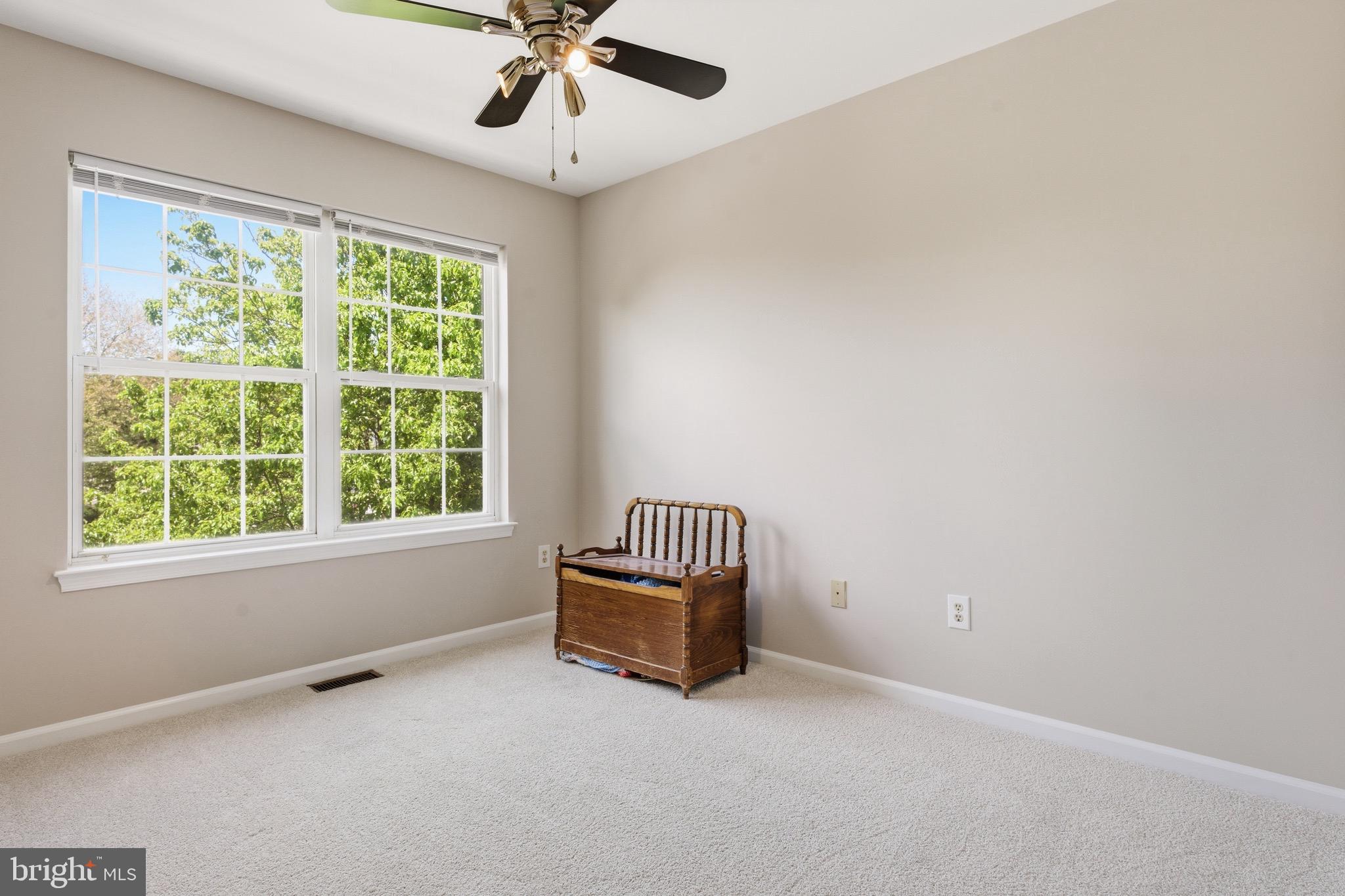 THORNHILL - Residential