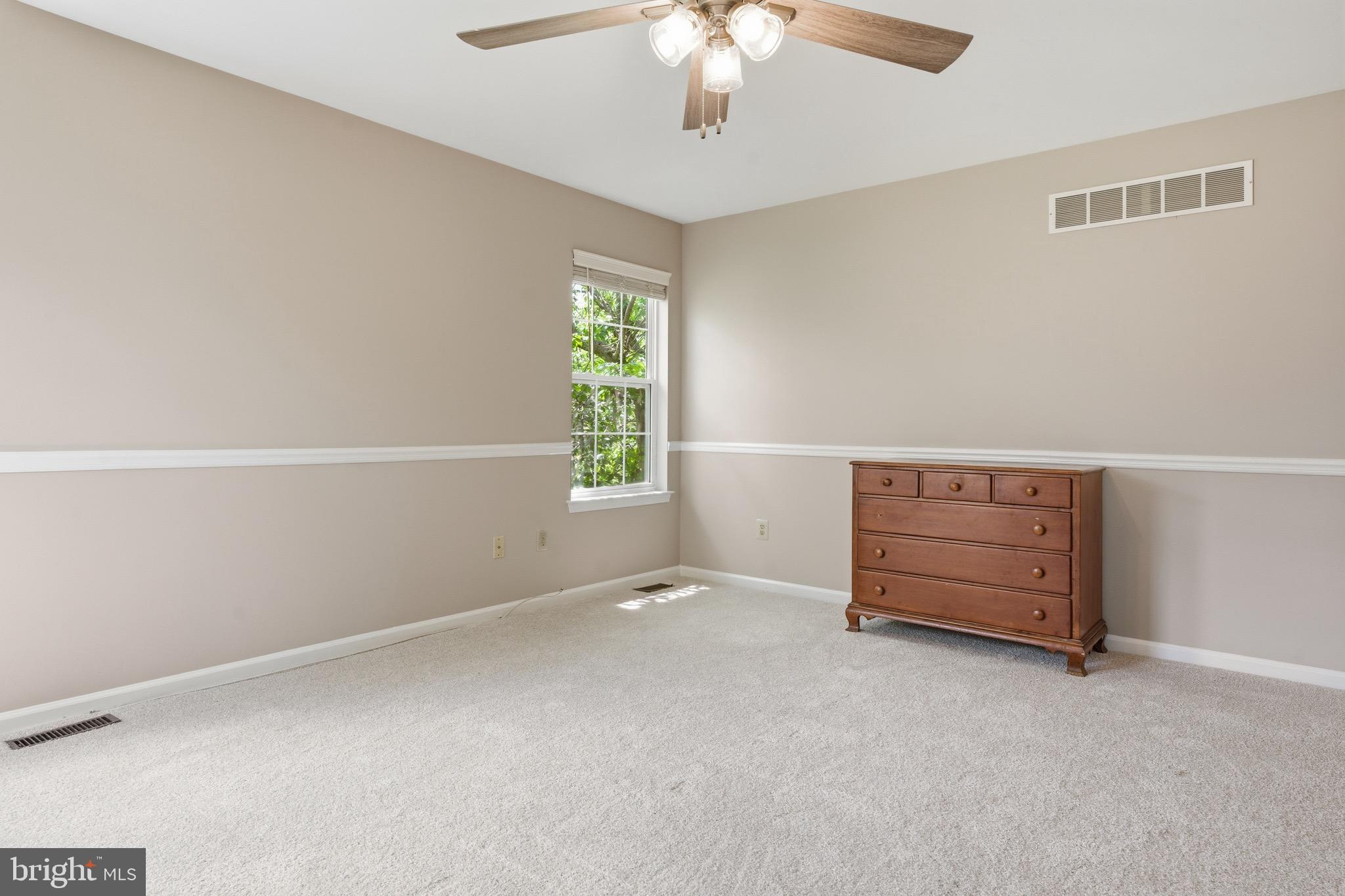 THORNHILL - Residential