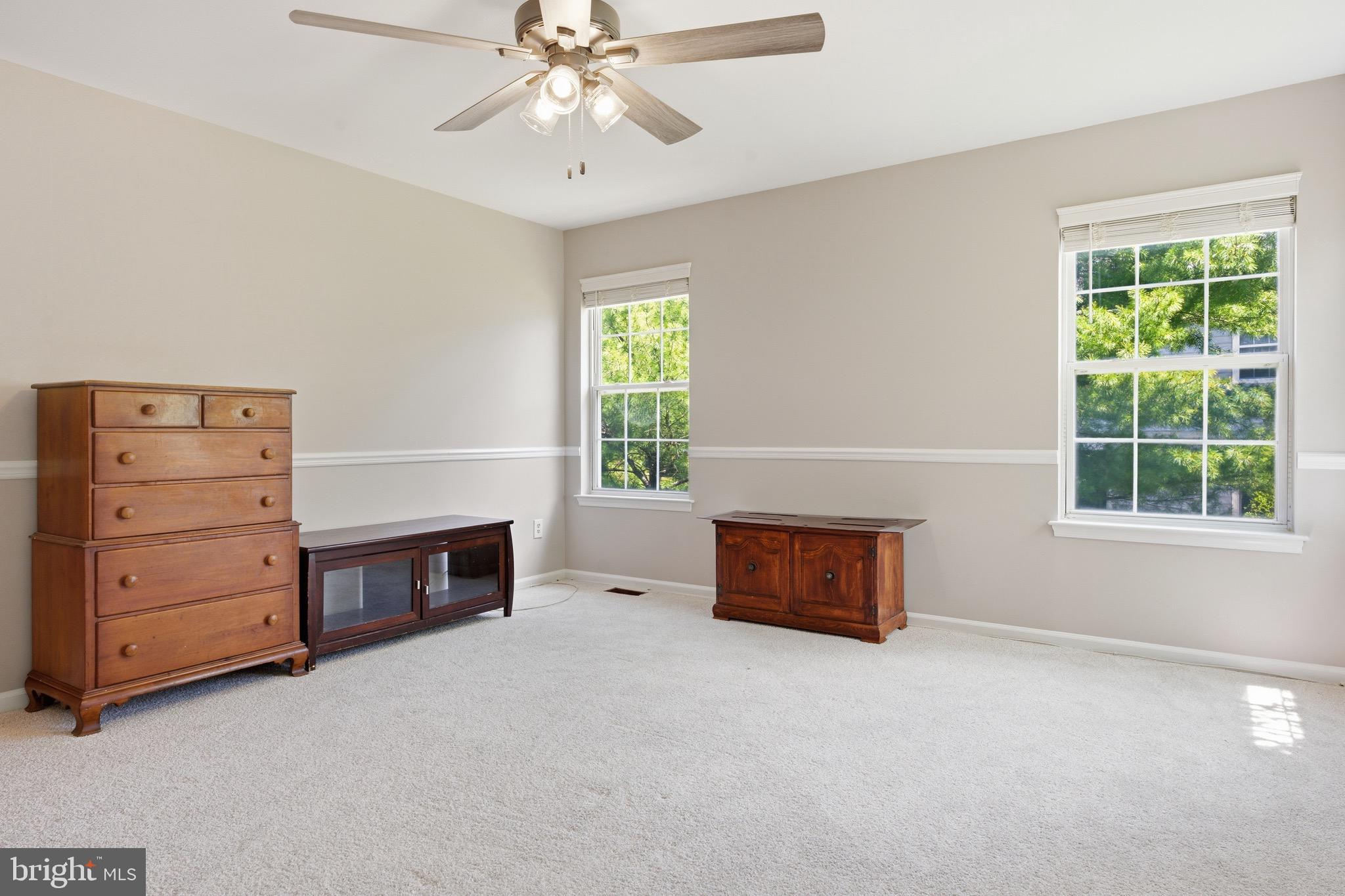 THORNHILL - Residential