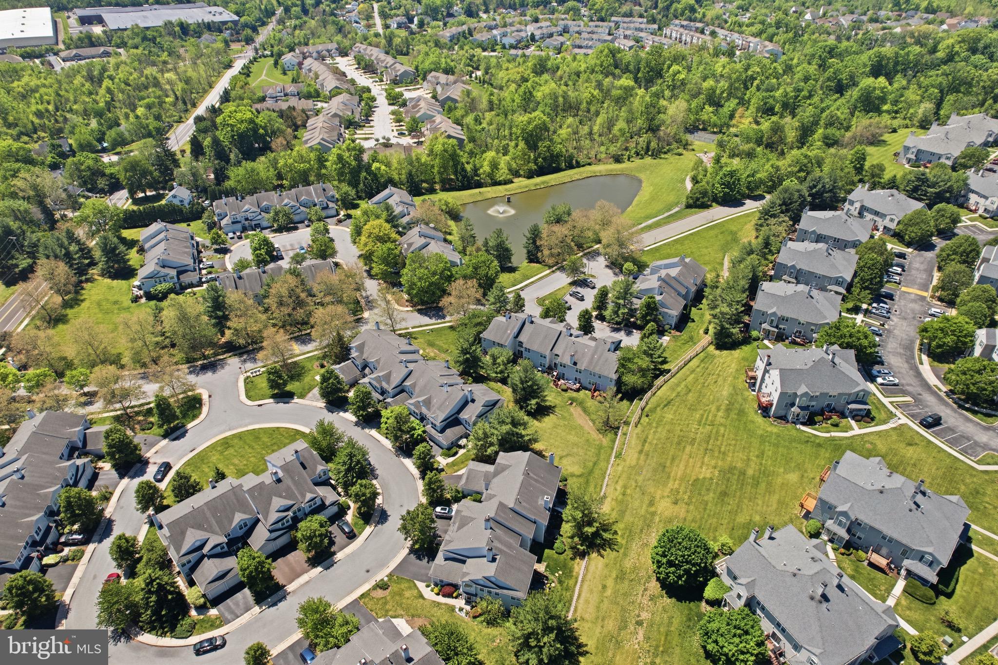 THORNHILL - Residential
