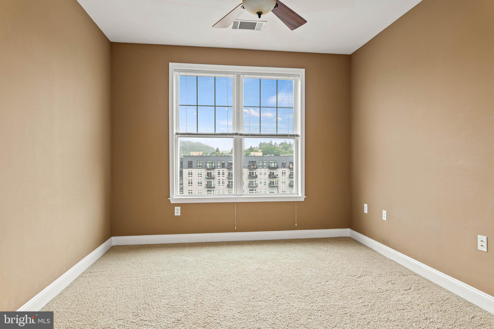 THE GRANDE AT RIVERVIEW - Residential