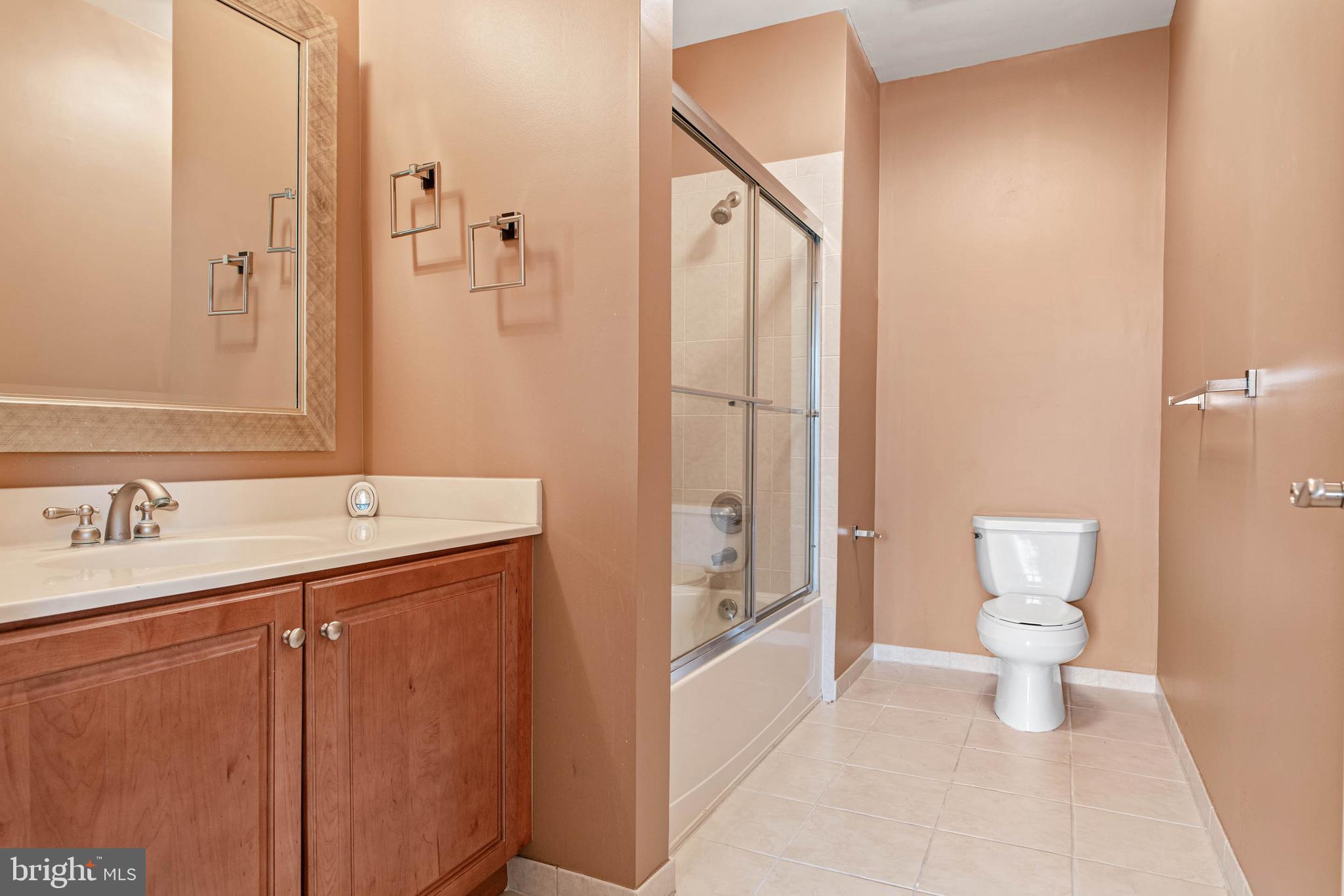 THE GRANDE AT RIVERVIEW - Residential