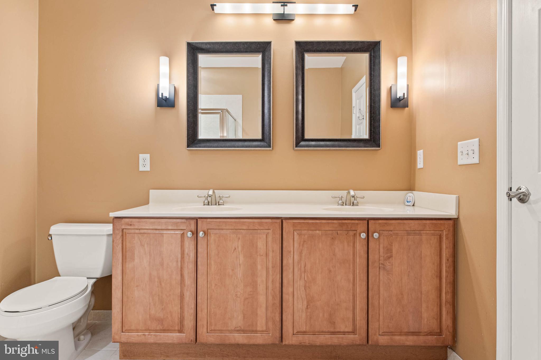 THE GRANDE AT RIVERVIEW - Residential