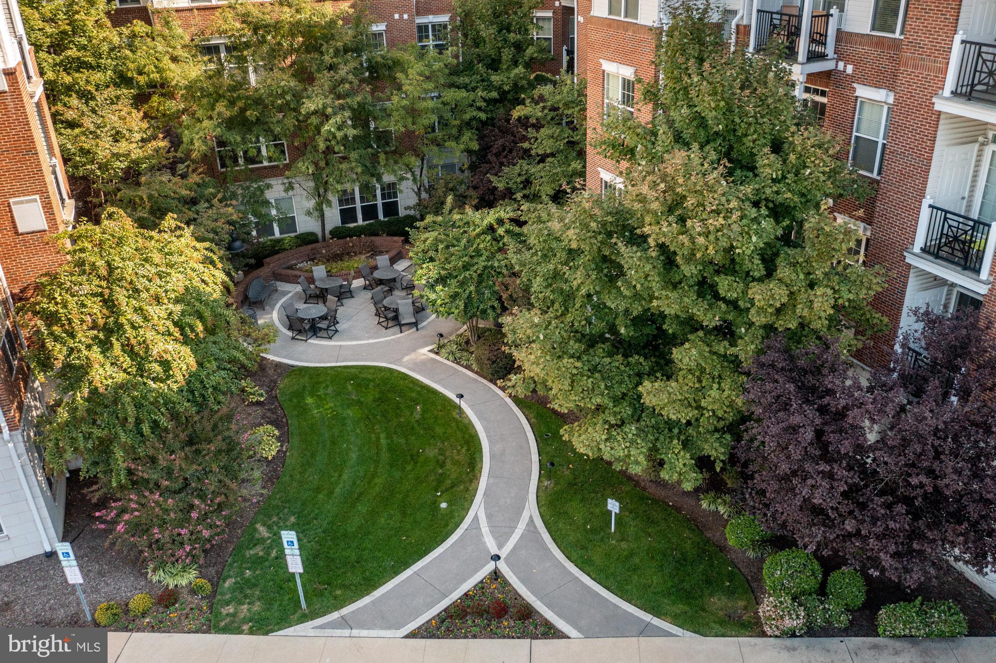 THE GRANDE AT RIVERVIEW - Residential