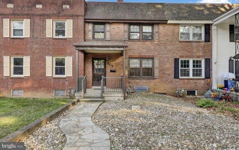 Townhouse For Rent - 203 Sycamore Road<br/> READING, PA 19611