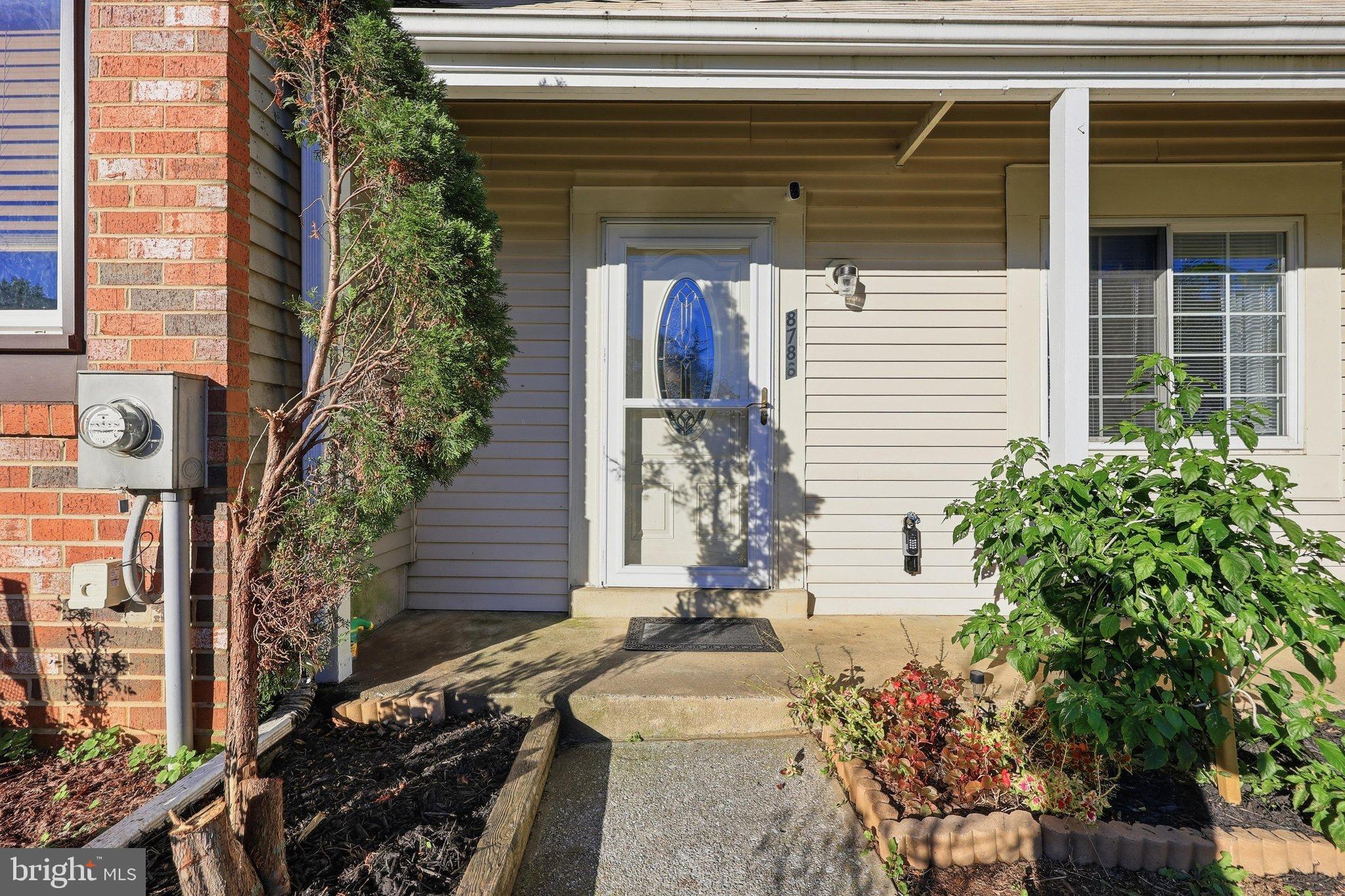 8786 VICTORY COURT