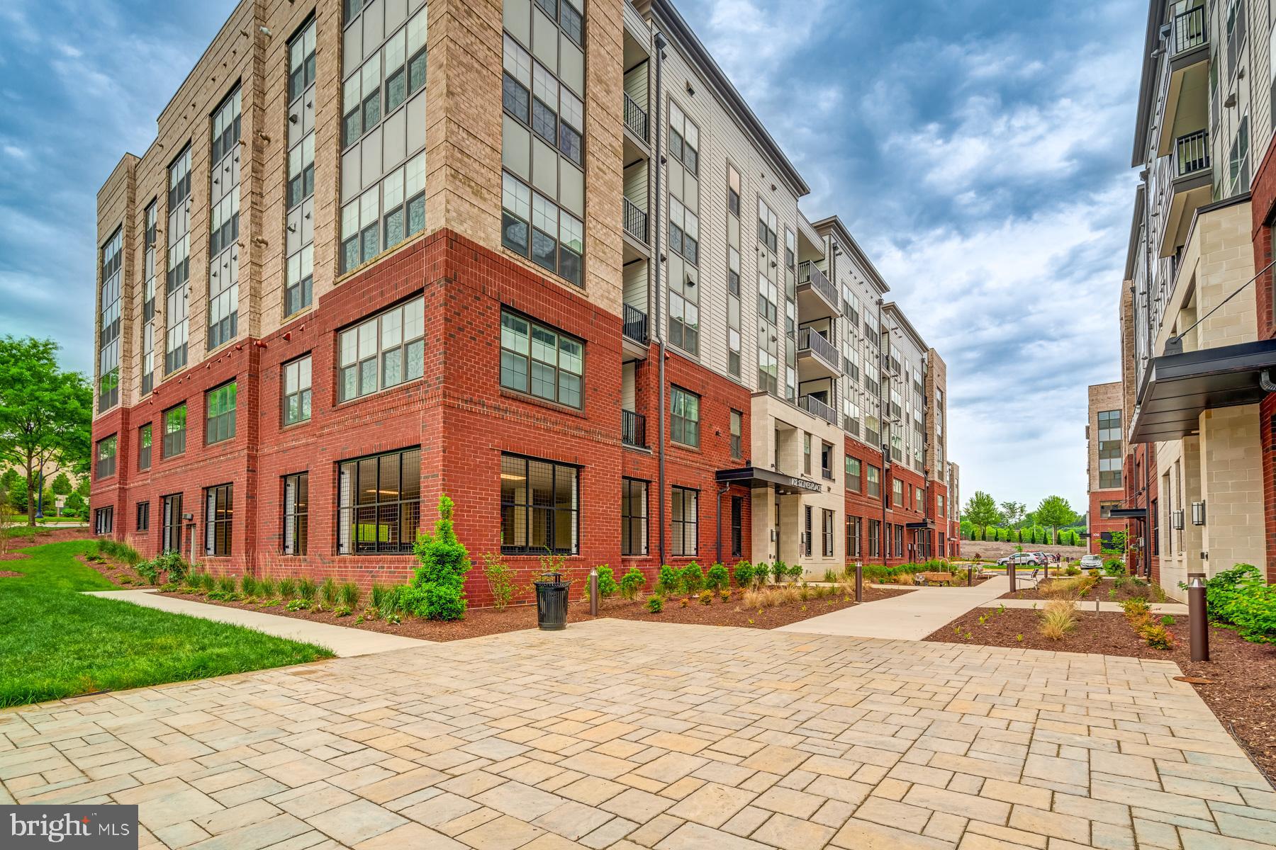 102 ST. IVES PLACE 406