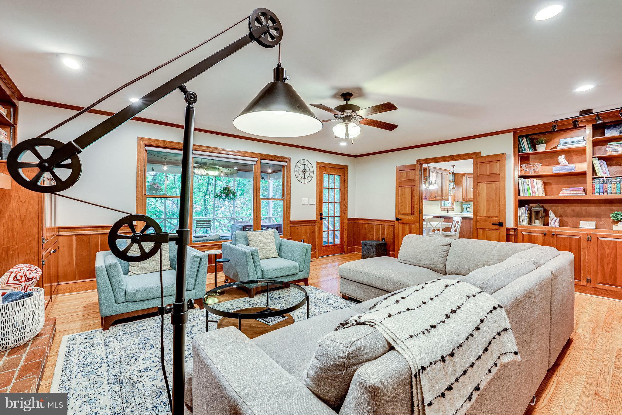 OWENS WOOD - Residential Lease