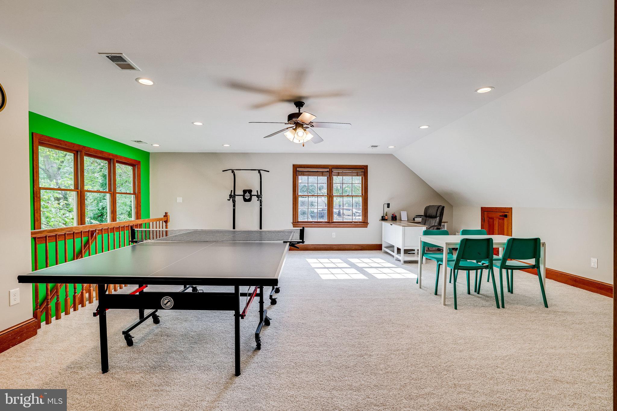 OWENS WOOD - Residential Lease