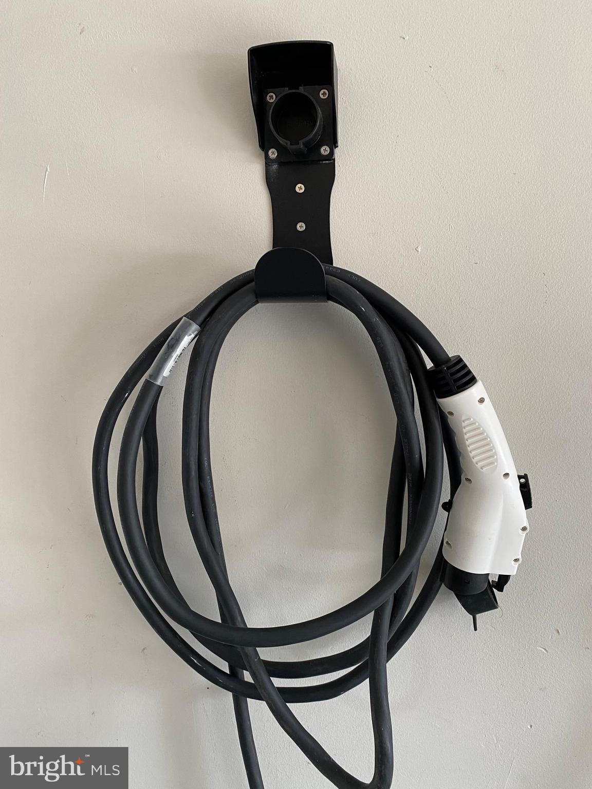 OWENS WOOD - Residential Lease