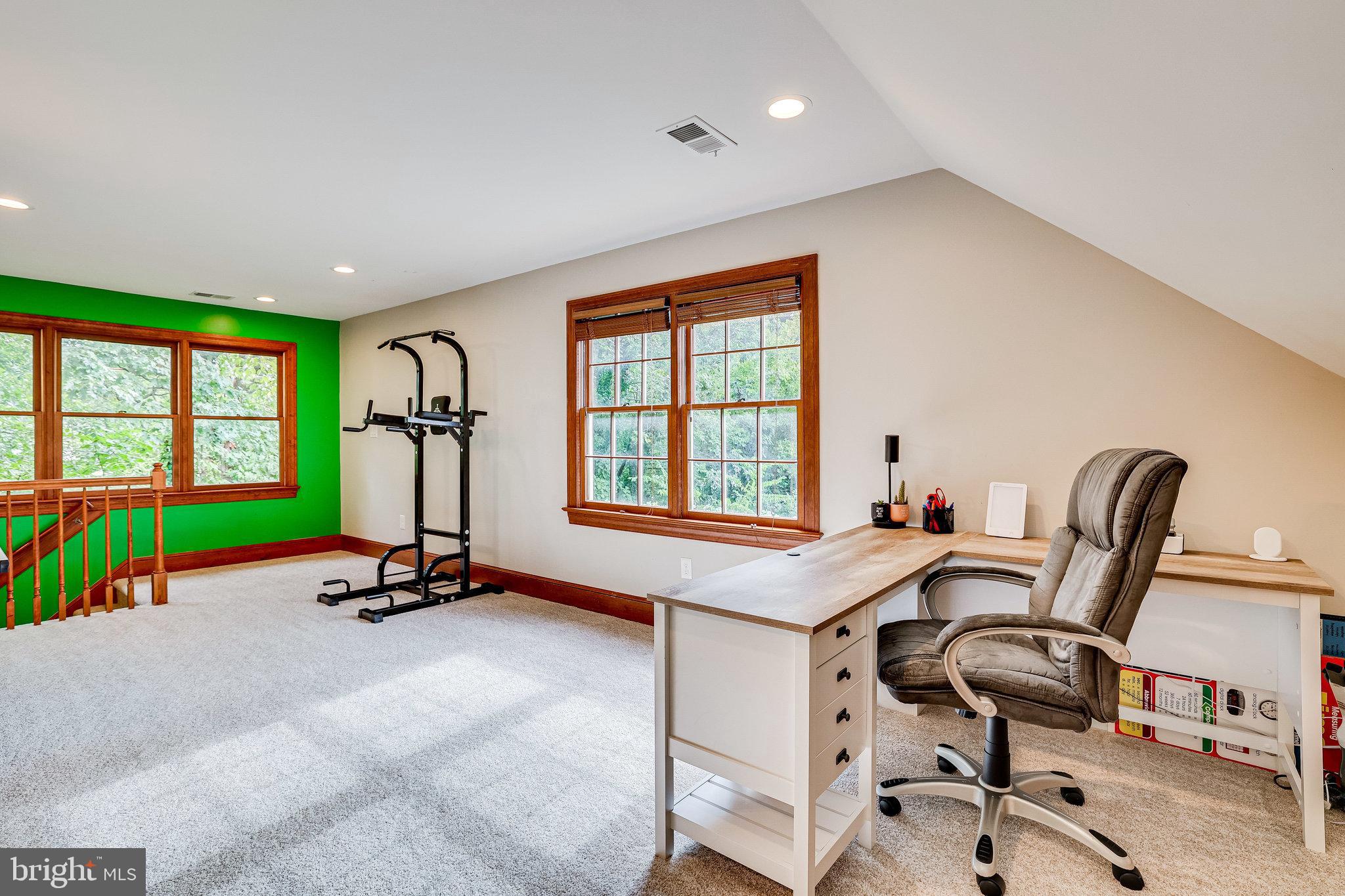 OWENS WOOD - Residential Lease