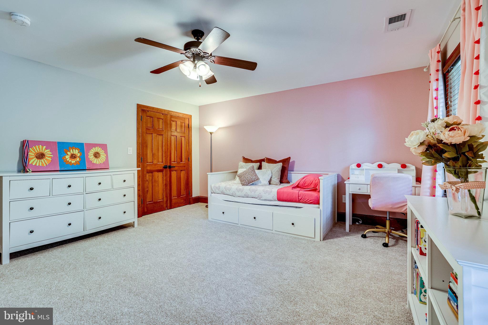 OWENS WOOD - Residential Lease