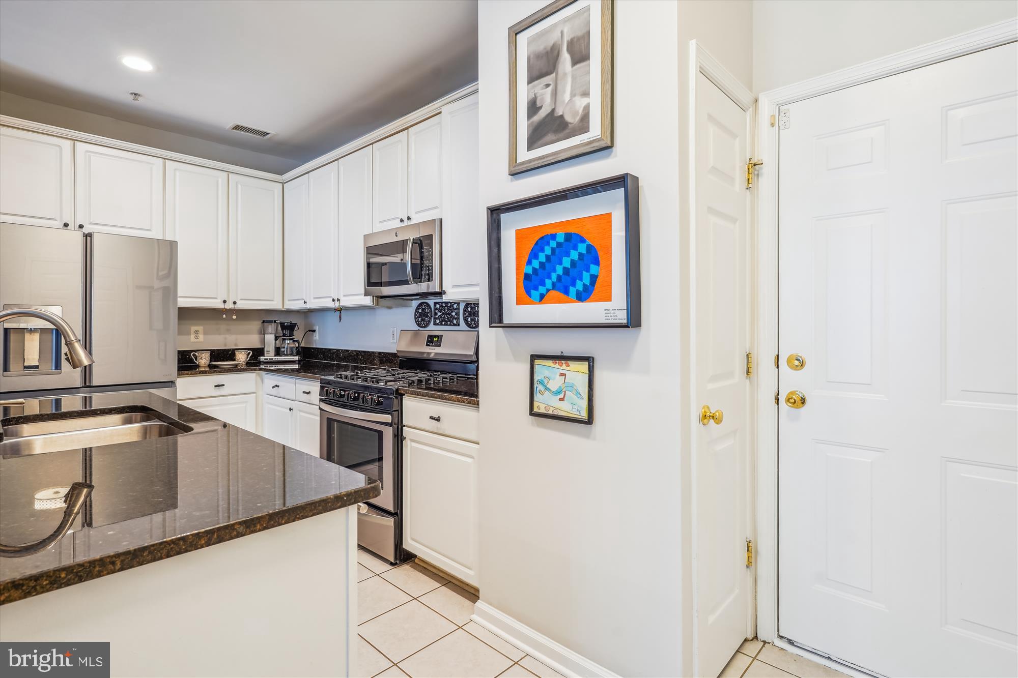 LAKELANDS - Residential