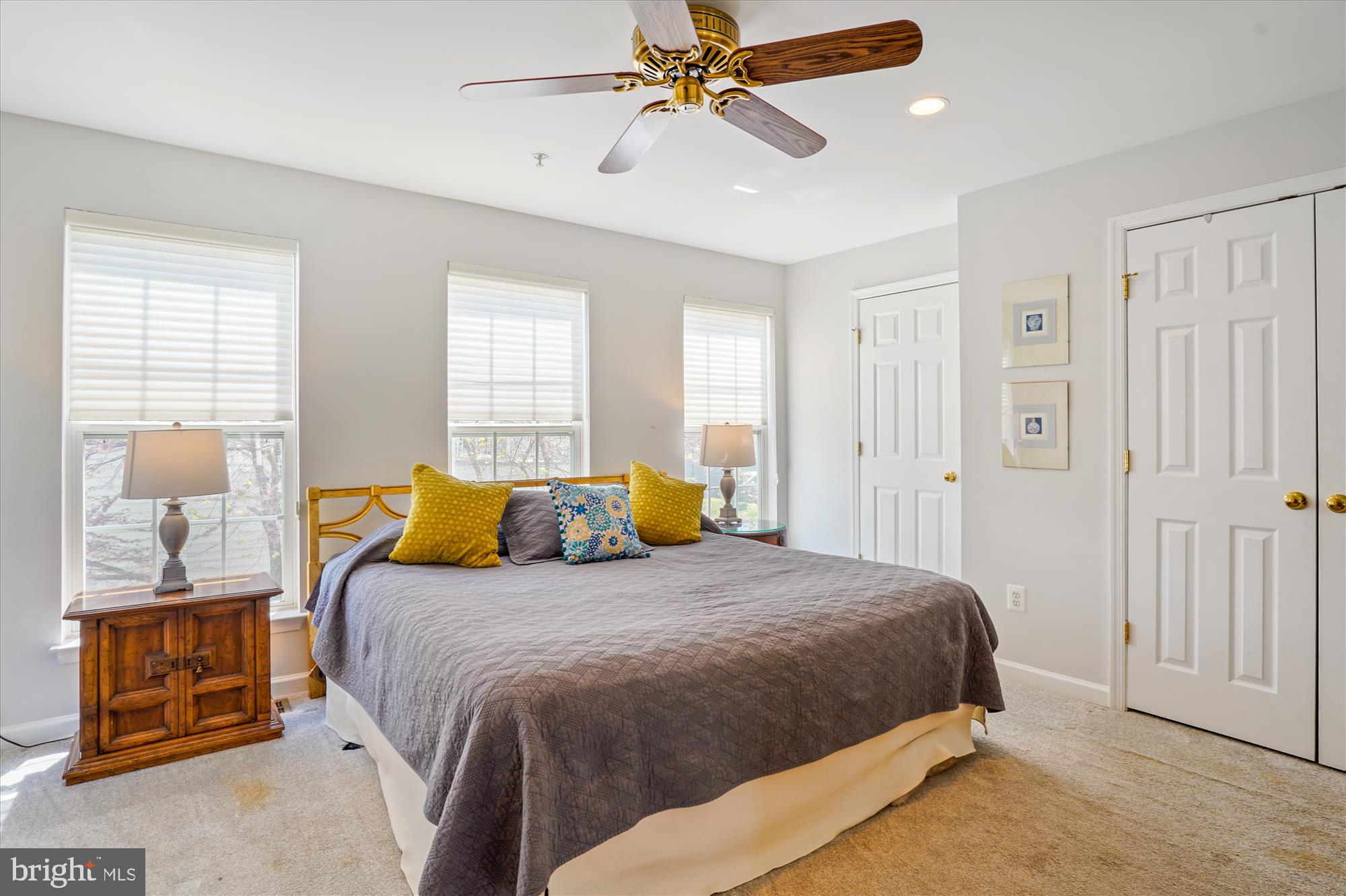 LAKELANDS - Residential