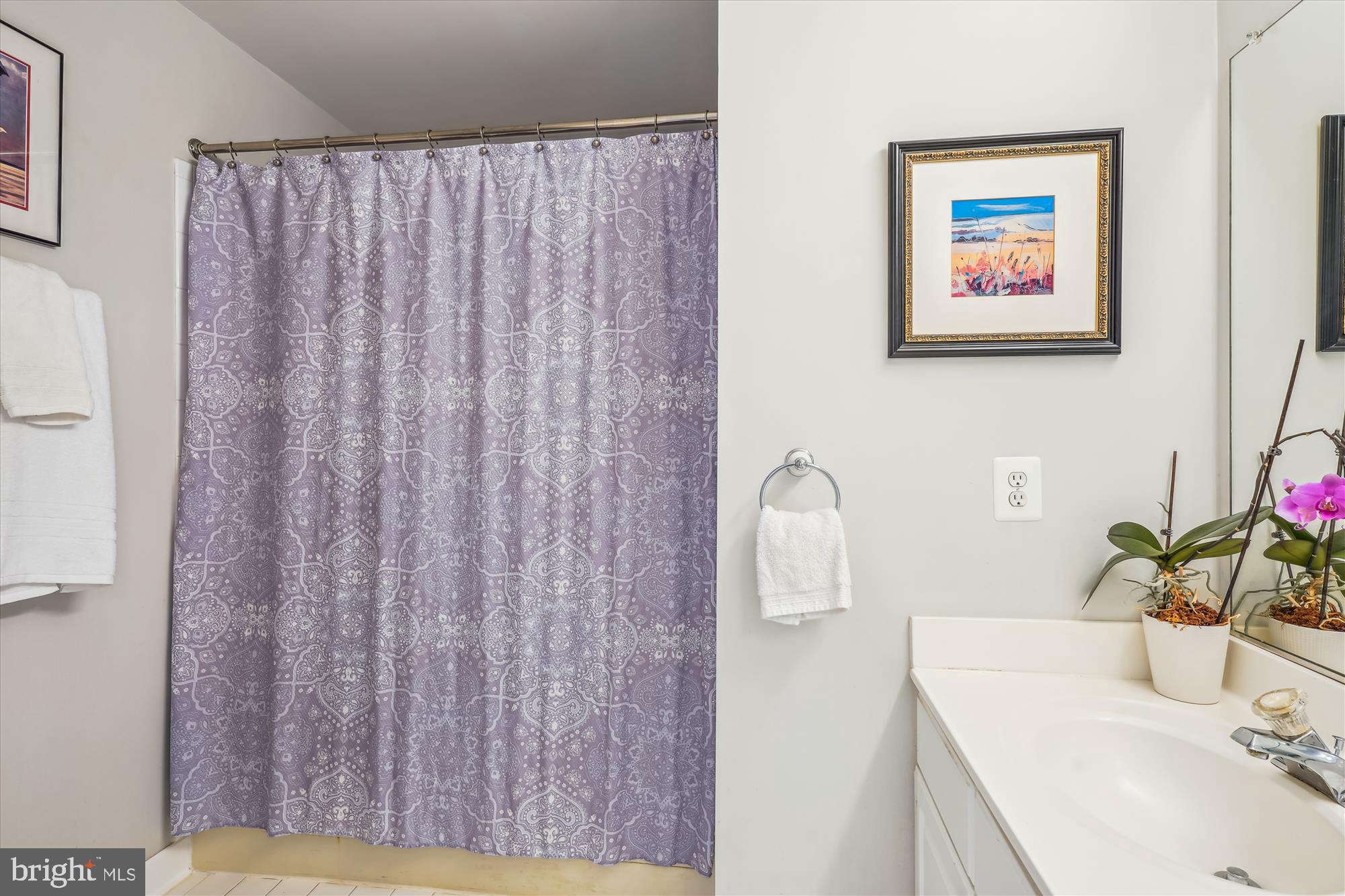 LAKELANDS - Residential